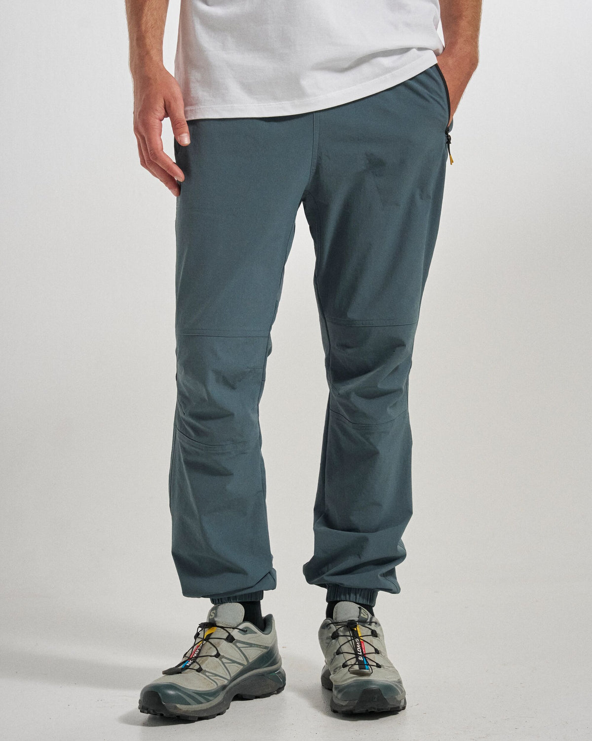Stride Active Trail Jogger - Smoke Blue - Studio Model