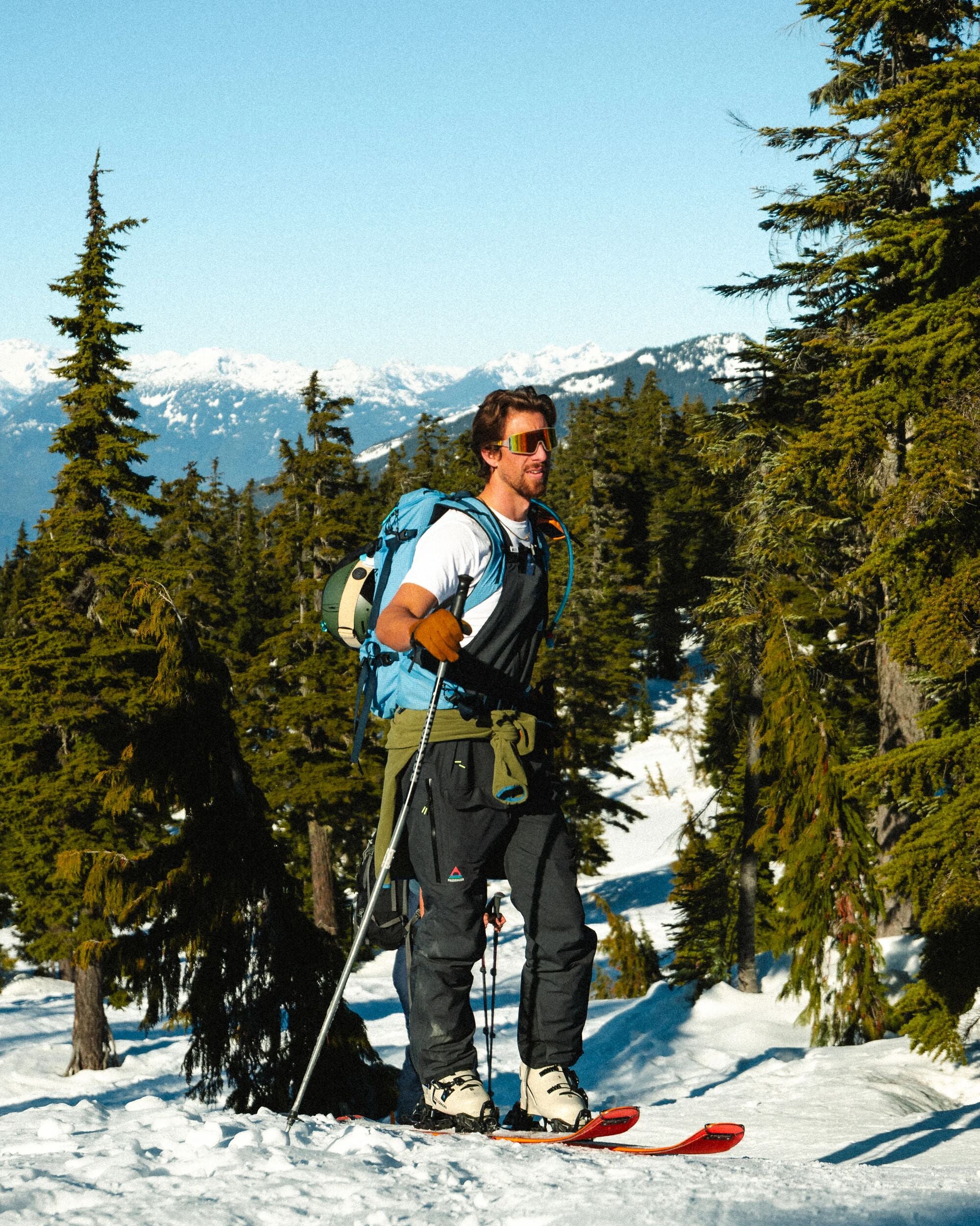 Snowscape Men's Recycled Bibpant - Black - Lifestyle