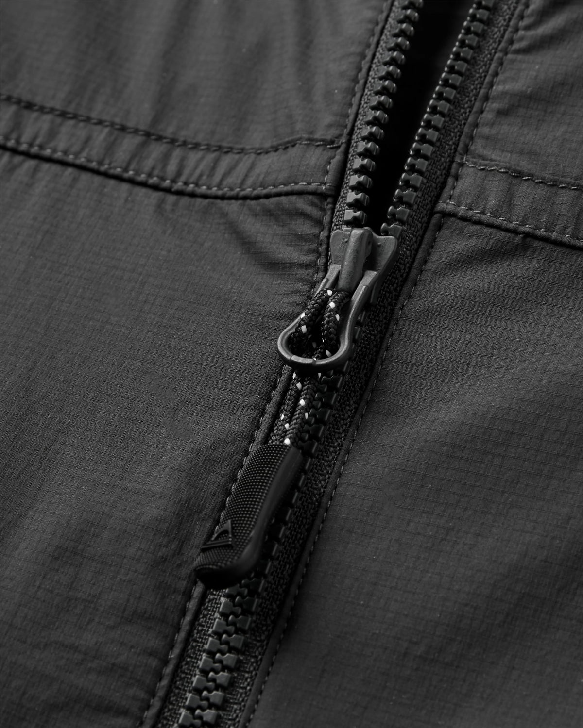 Viento Windshell Jacket - Faded Black - Flatlay