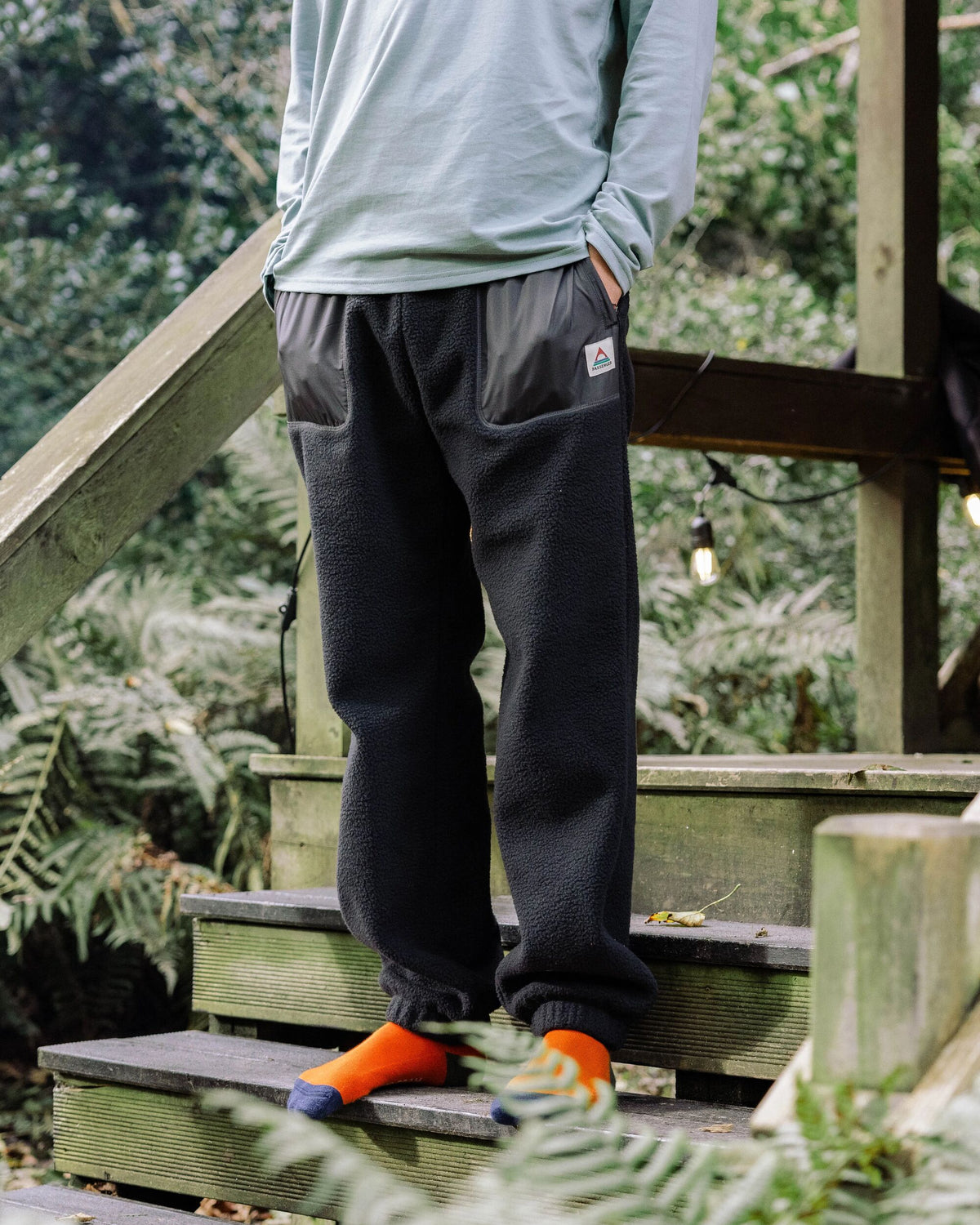 Offgrid Sherpa Fleece Jogger - Black - Lifestyle