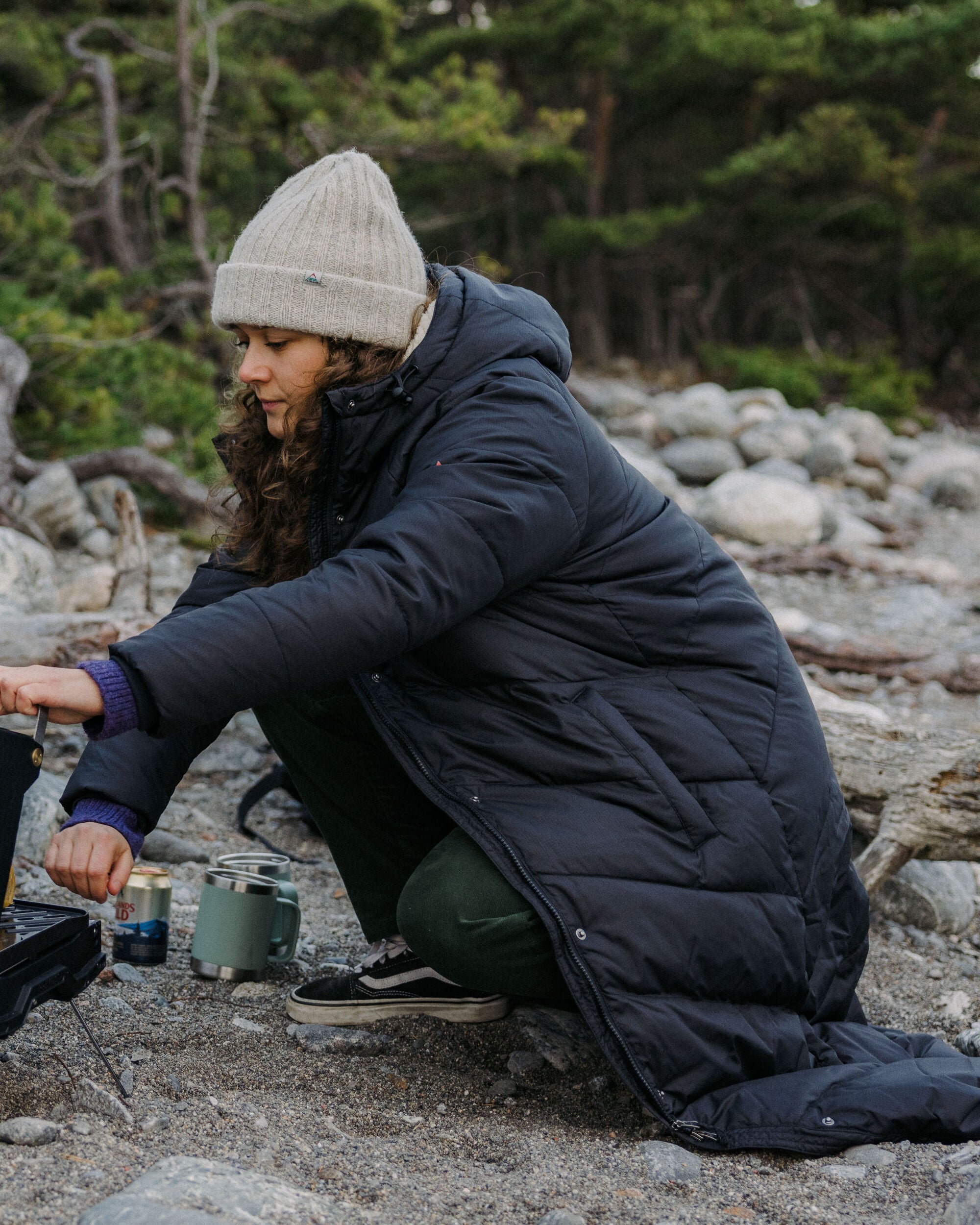 Tasman Recycled Long Insulated Jacket - Black - Lifestyle