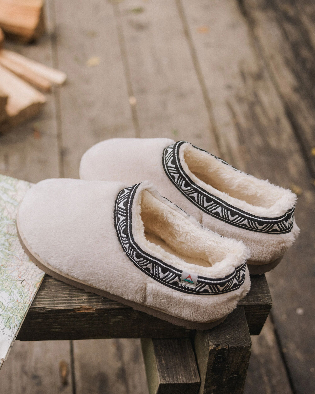 Ember Sherpa Fleece Slipper - Birch - Lifestyle