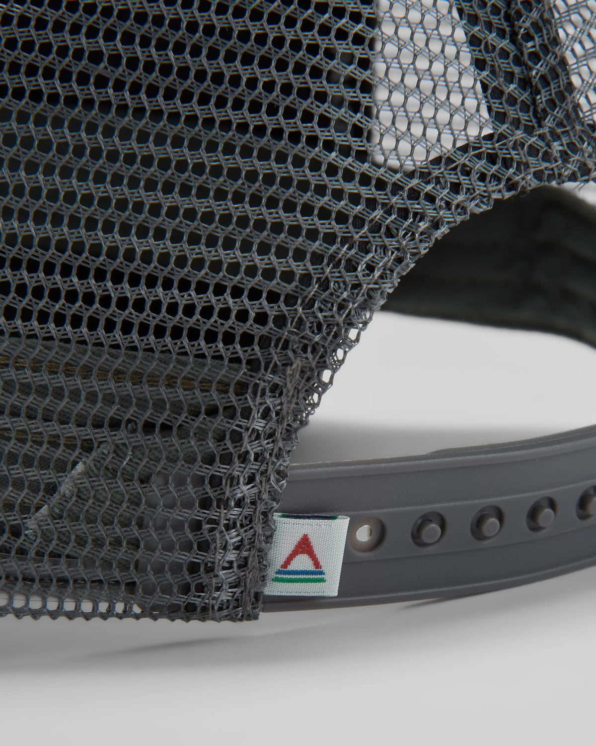 Heritage Mesh Snapback Cap - Storm Grey/ Black - Flatlay