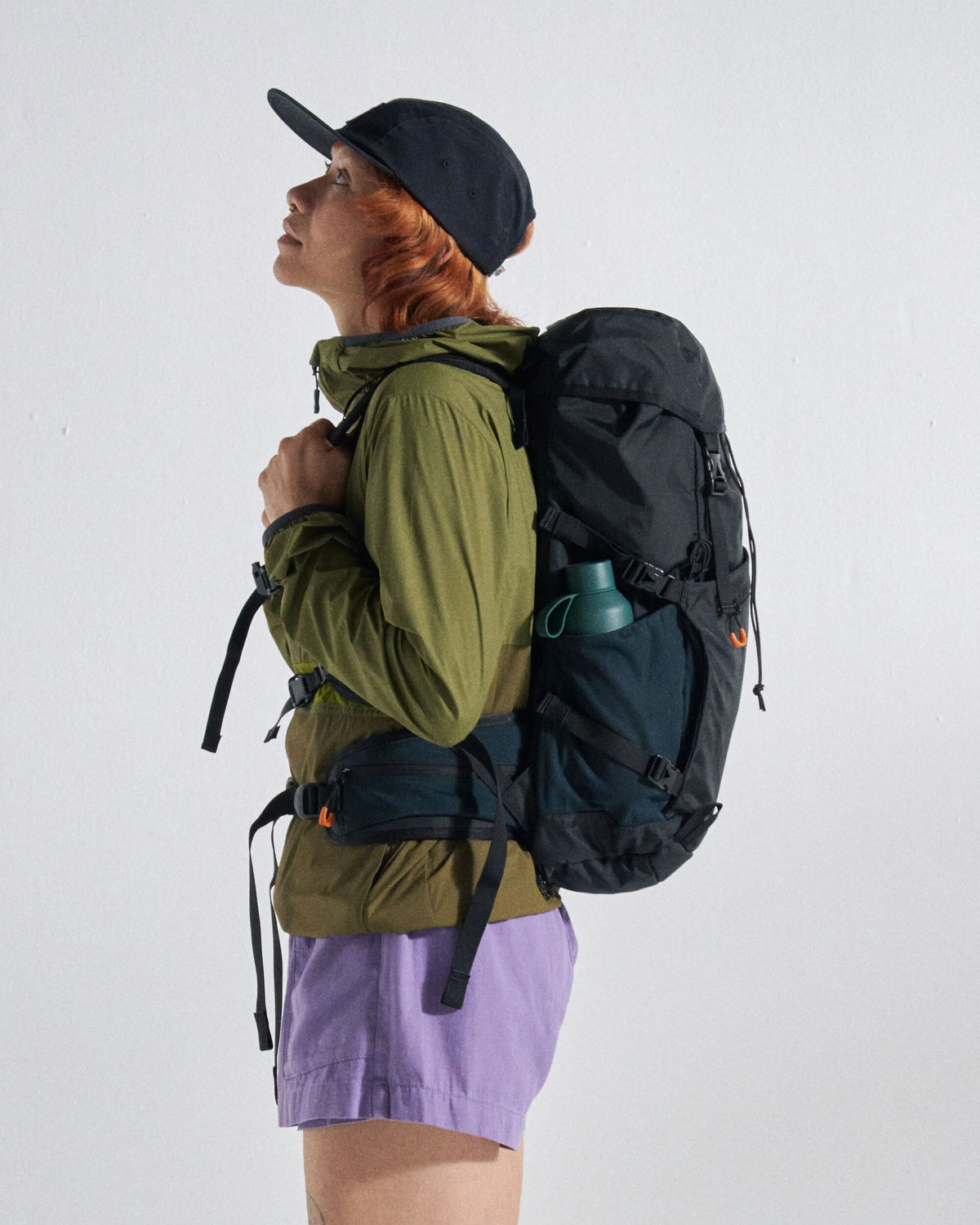 Trailscape 24L Backpack - Black - Studio Model - Female