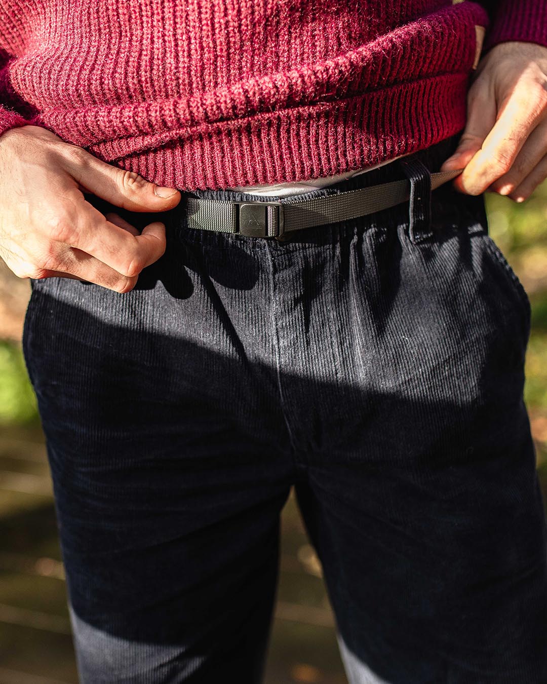 Adventurer Cord Trouser - Deep Navy - Lifestyle