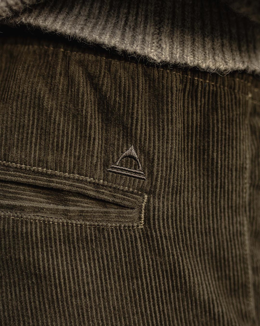 Adventurer Cord Trouser - Dusty Olive - Lifestyle
