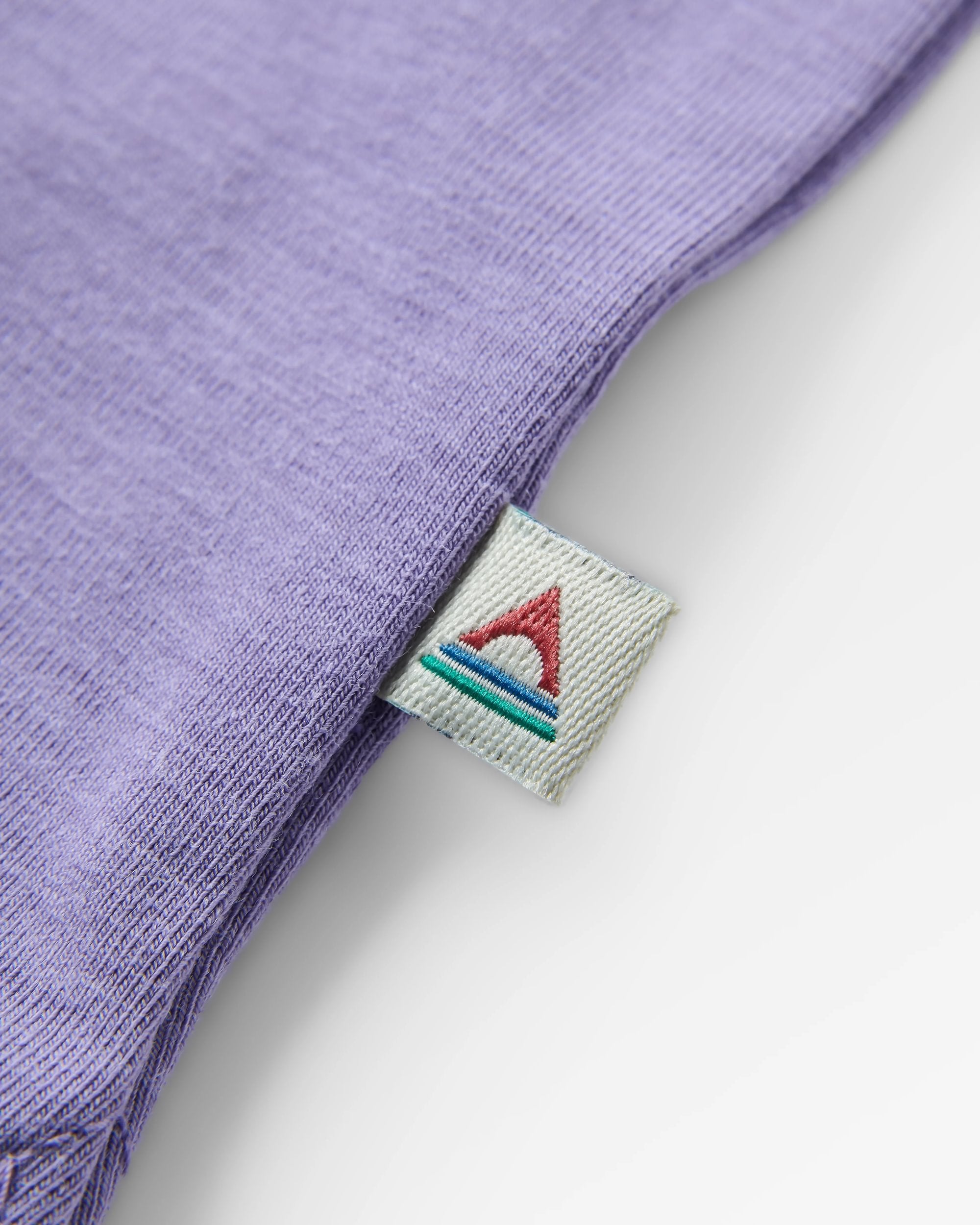 Chase The Light Active Vest - Purple Haze - Flatlay