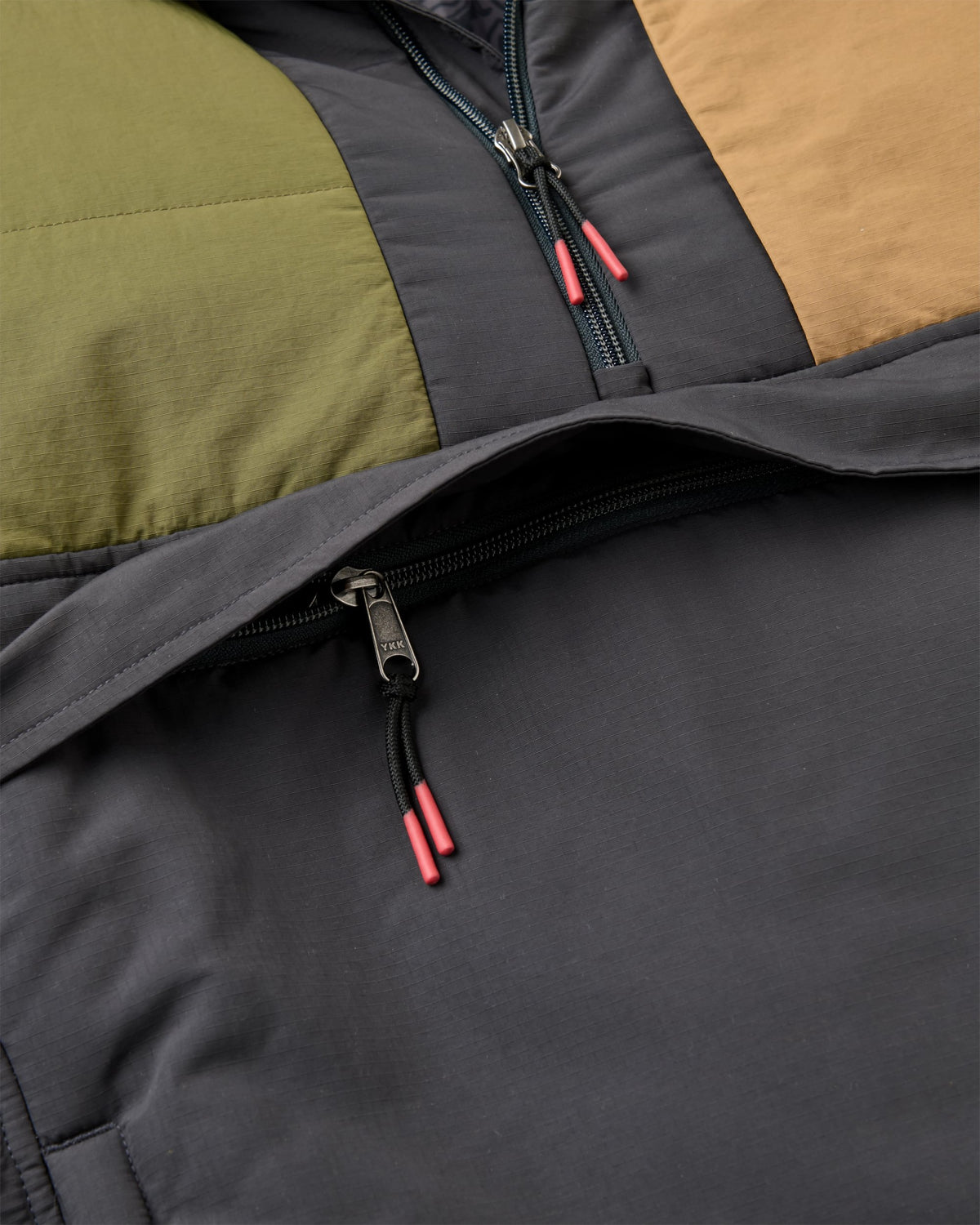 Oceanic Insulated Anorak - Faded Black/Khaki - Flatlay