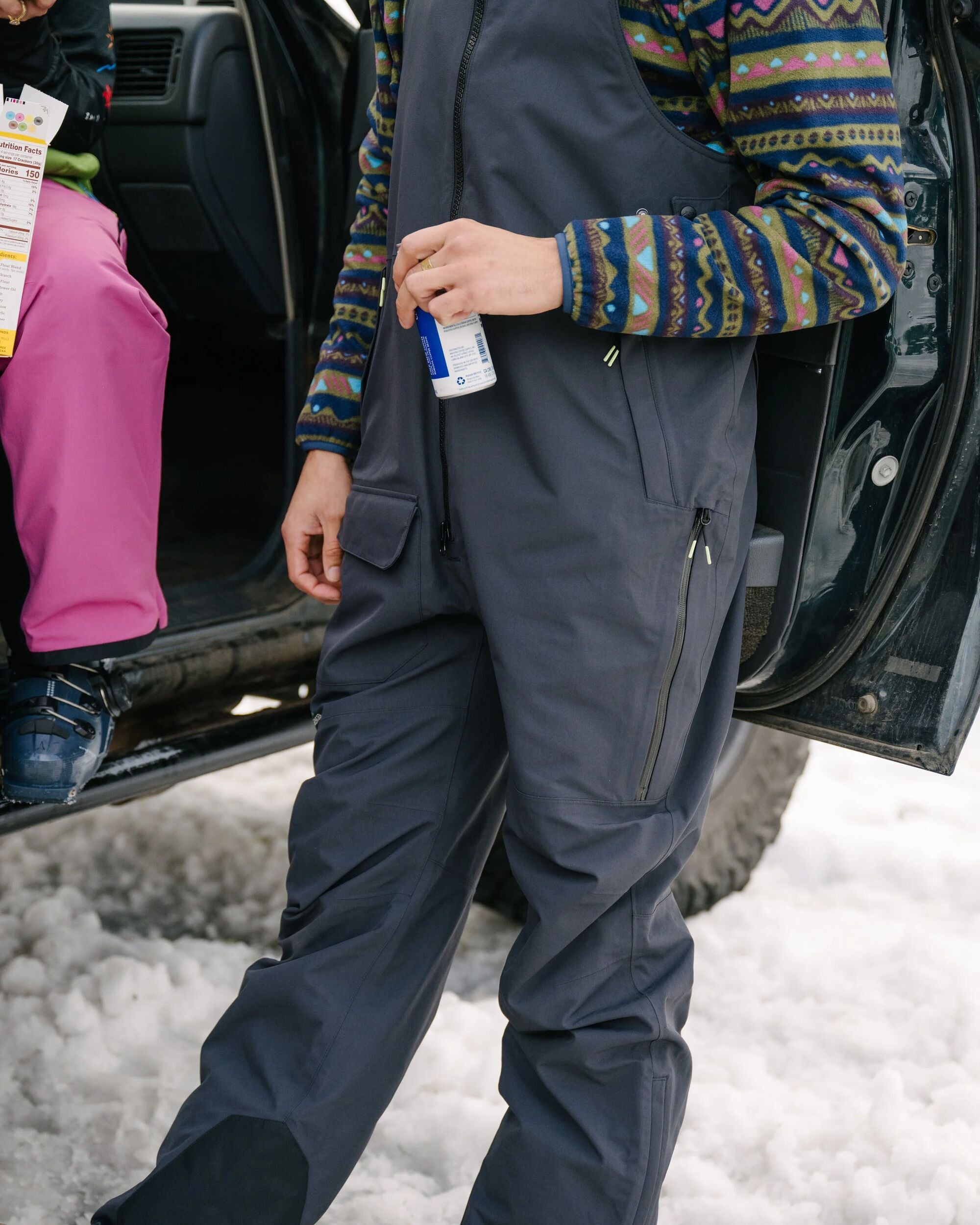 Snowscape Men's Recycled Bibpant - Black - Lifestyle