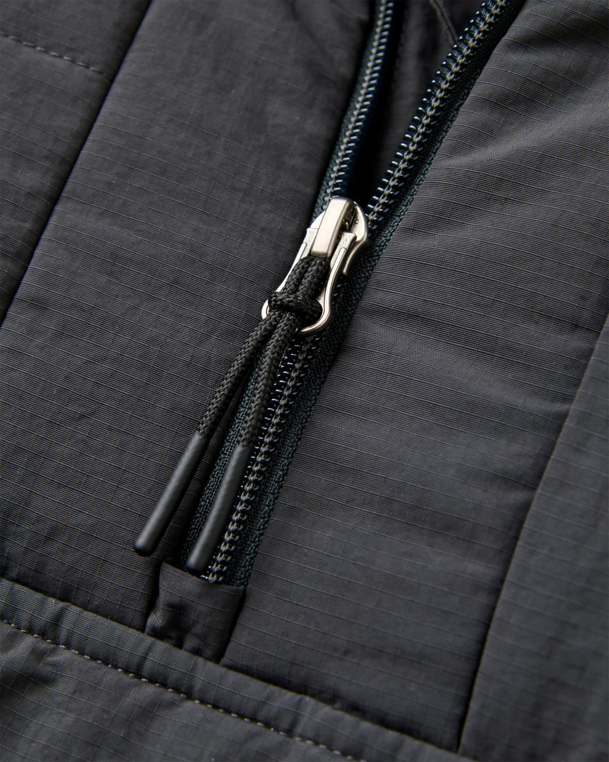 Oceanic Insulated Anorak - Faded Black - Flatlay