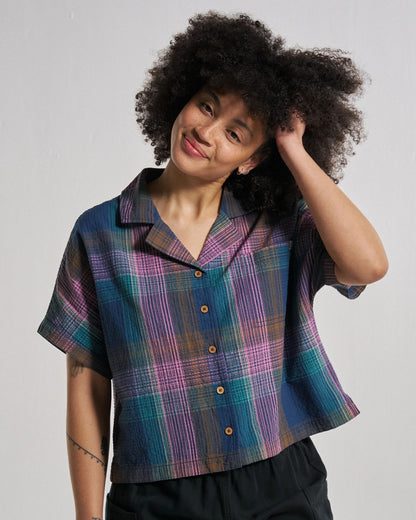 Arden Organic Cotton Short Sleeve Shirt - Rich Navy Multi Check - Studio Model