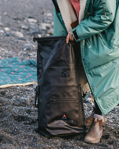 Tide 25L Recycled Dry Bag Backpack - Black - Lifestyle - Female