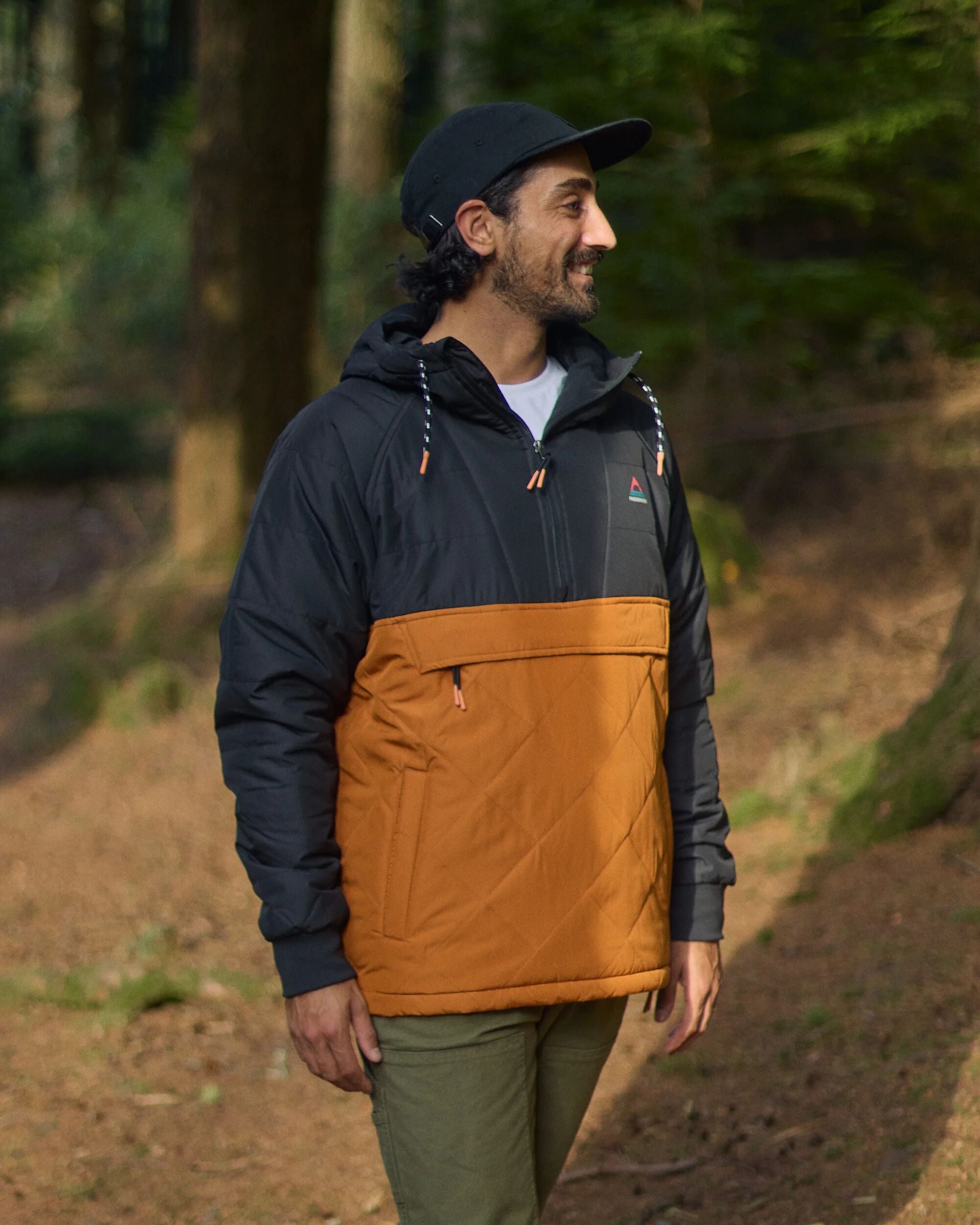 Oceanic Recycled Insulated Anorak - Black/Retro Orange  - Lifestyle