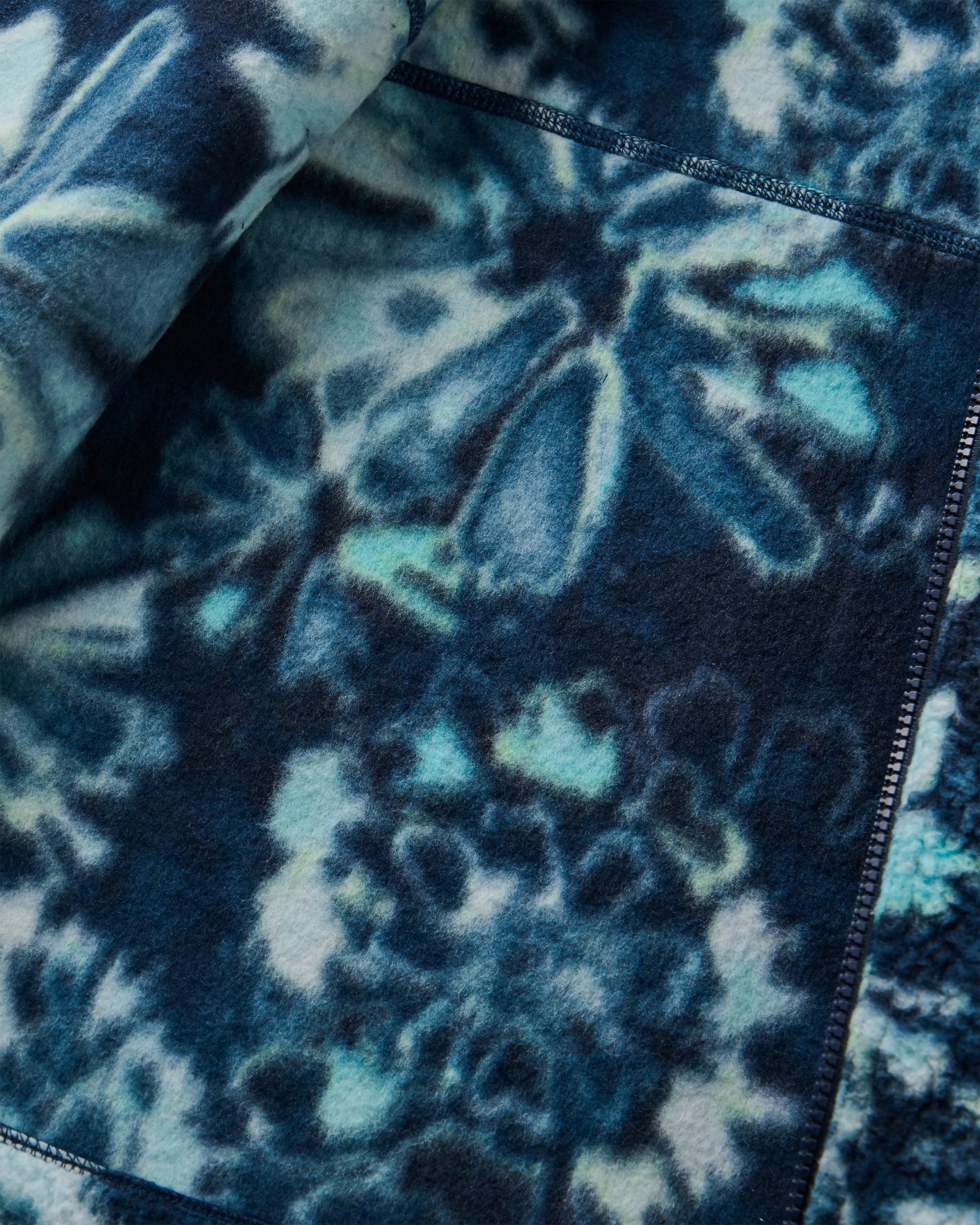 Fairbanks Full Zip Recycled Sherpa Gilet - Frost Rich Navy - Flatlay