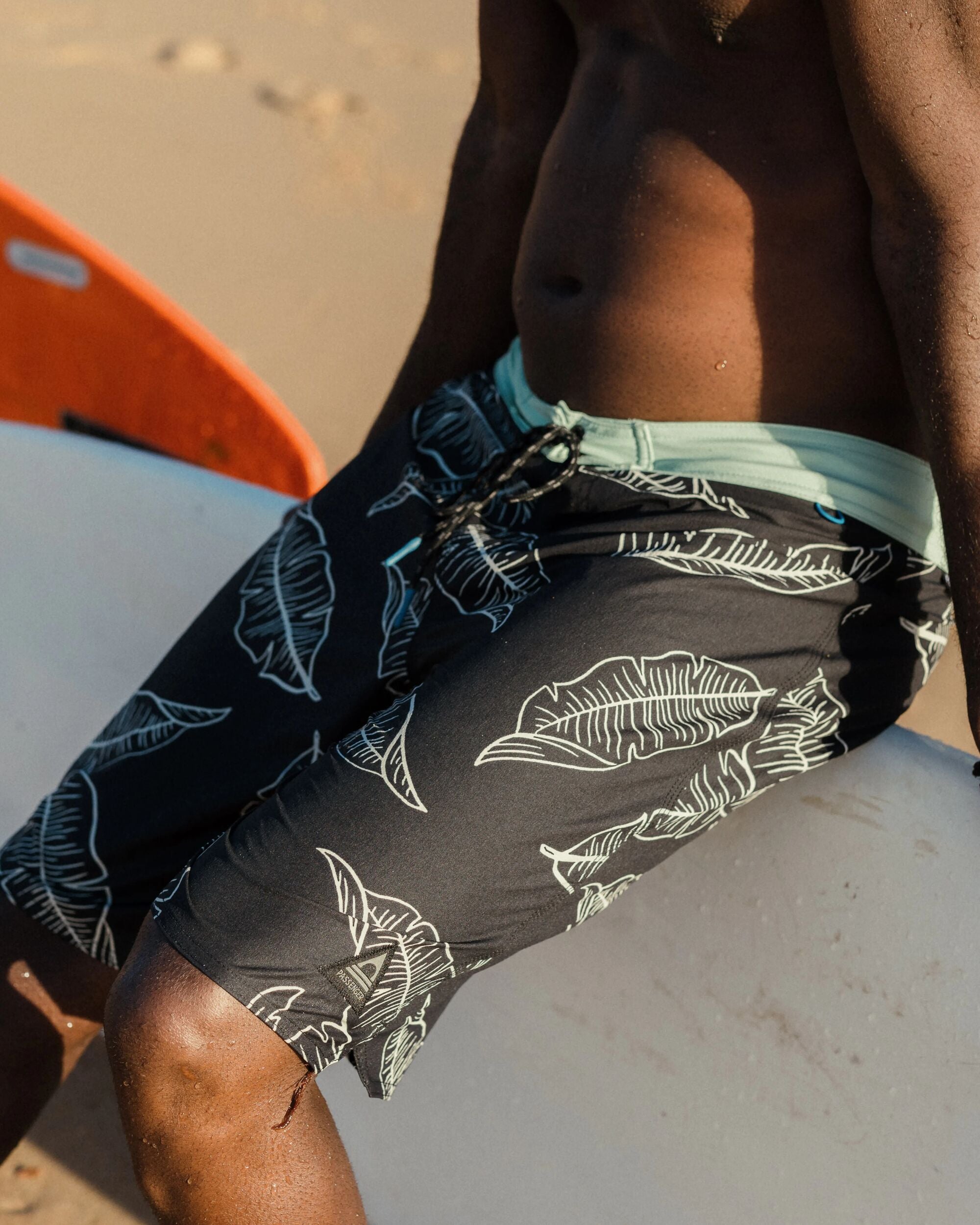 Cruiser Netplus® Recycled 21" Boardshort - Palm Faded Black - Lifestyle