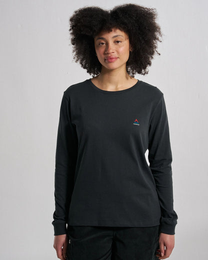 Classic LS T-Shirt - Black - Studio Model