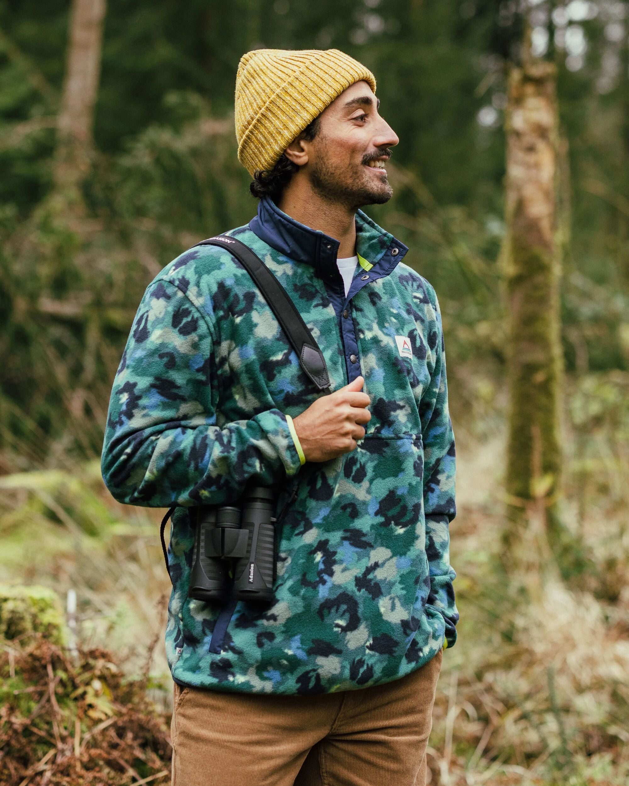 Adrift Recycled Polar Fleece - Alpine Camo Rain Forest - Lifestyle