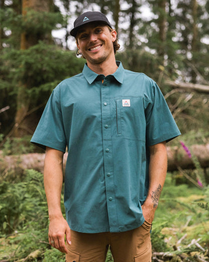 Traveller Short Sleeve Stretch Shirt - Deep Ocean - Lifestyle