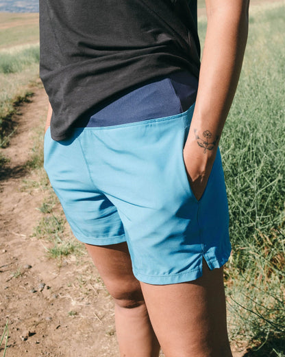 Roundtrip Recycled Trail Short - Bluejay - Lifestyle
