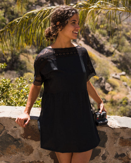 Sono Linen Beach Dress - Black - Lifestyle