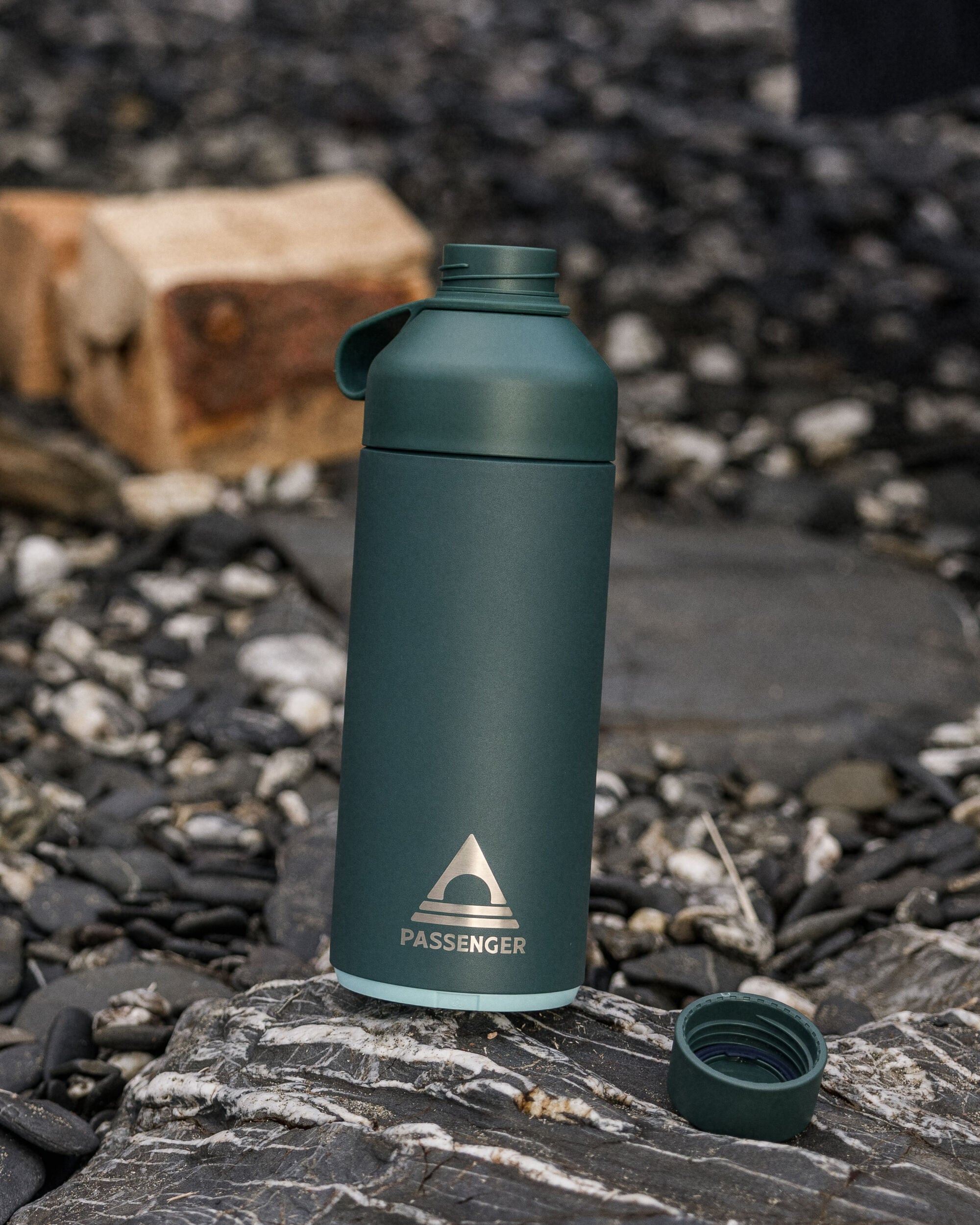 Big Ocean Bottle 1 Litre - Passenger Forest Green - Lifestyle