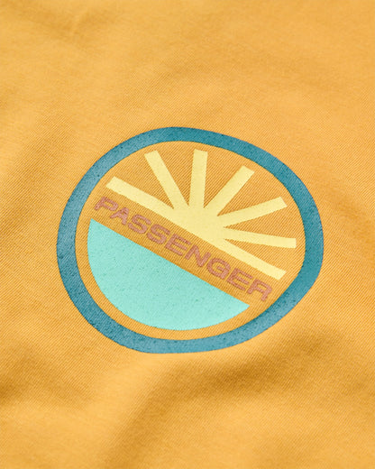 Chase The Light Active Vest - Spruce Yellow - Flatlay