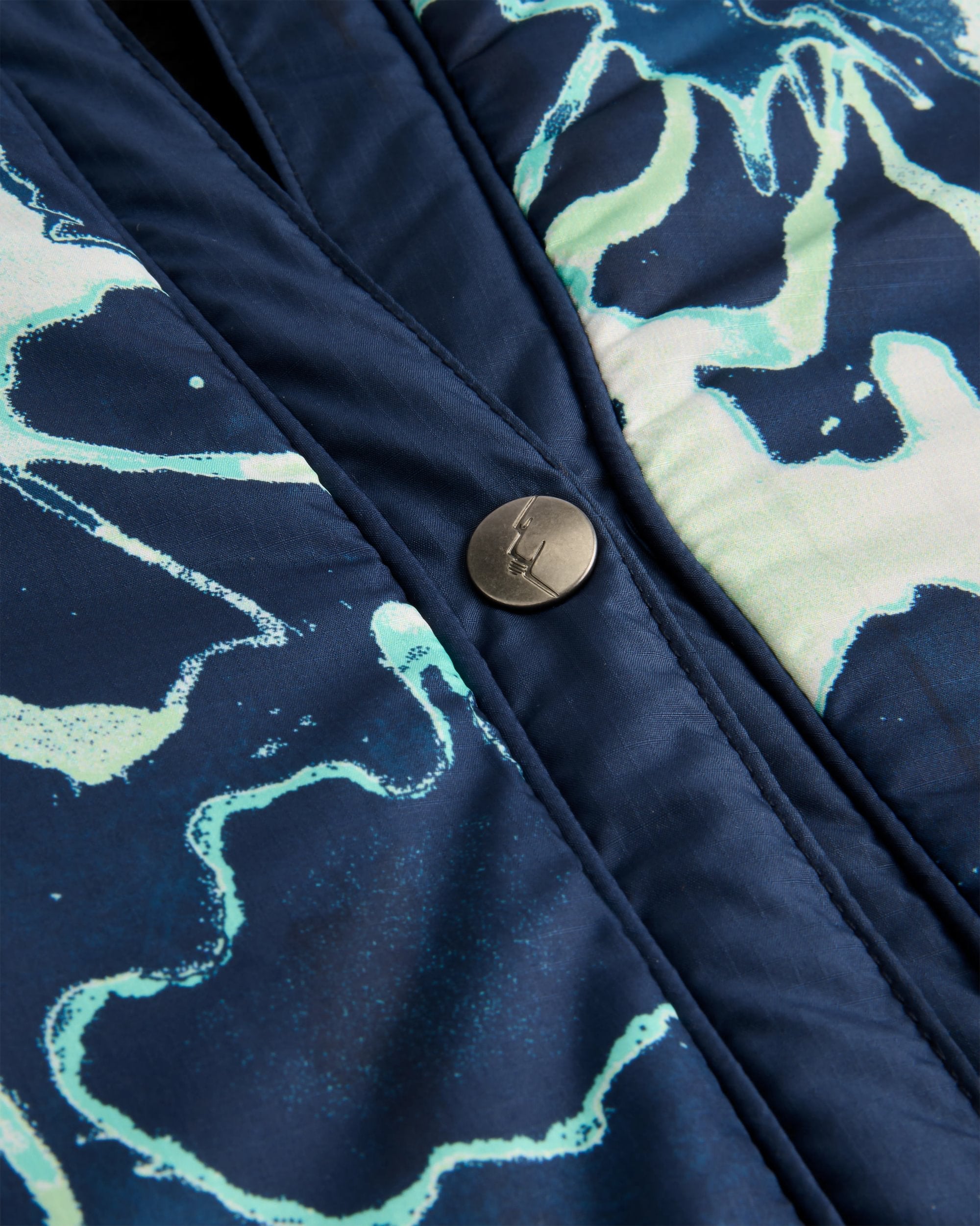 Cabin Recycled Sherpa Blanket - Frost Rich Navy - Flatlay