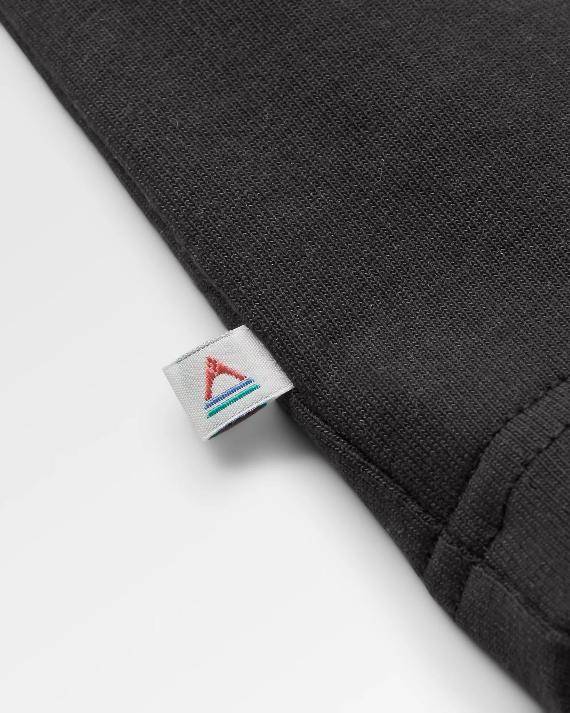 Vita Organic Cotton Relaxed Fit LS T-shirt - Black - Flatlay