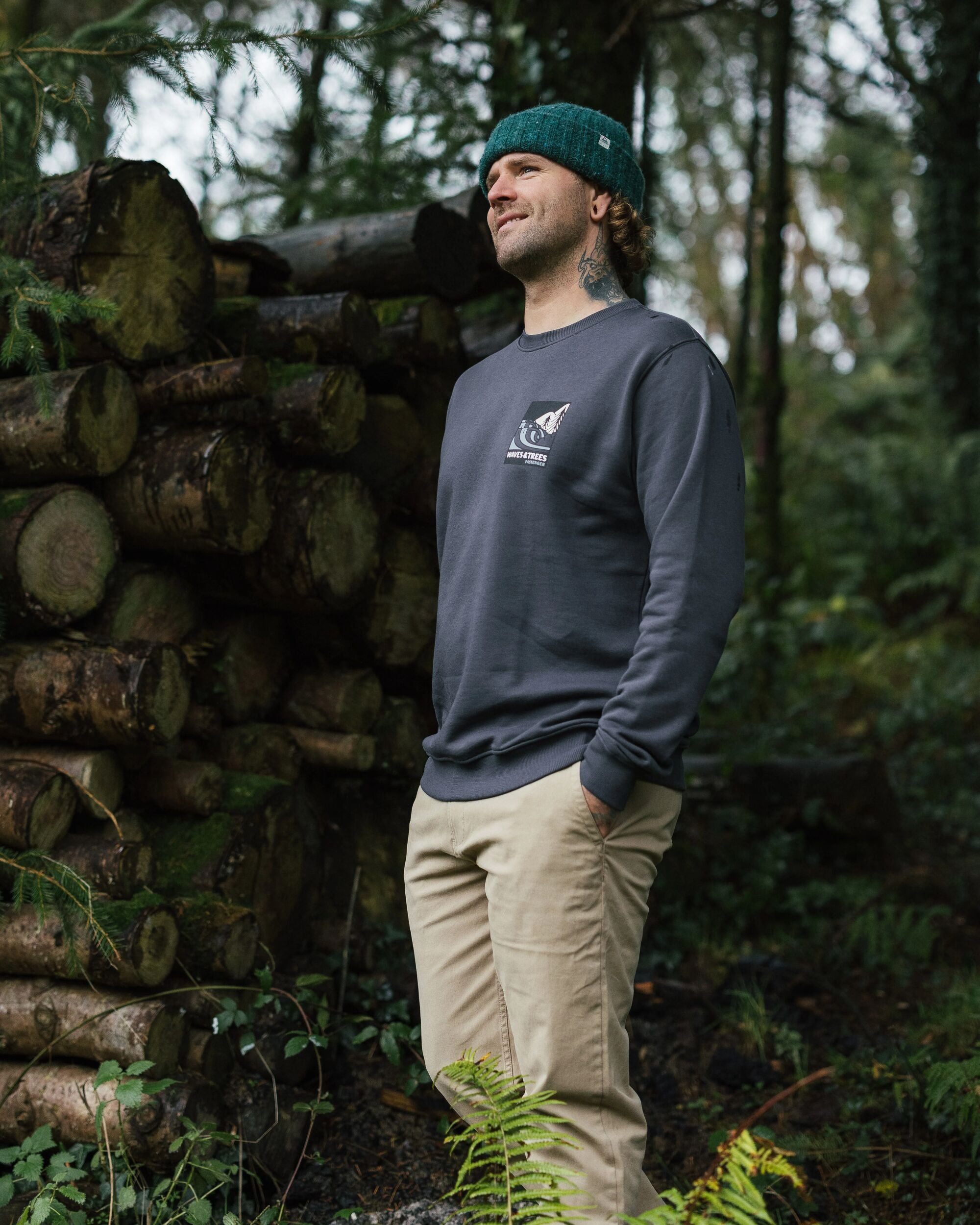 Waves & Trees Organic Cotton Sweatshirt - Charcoal - Lifestyle