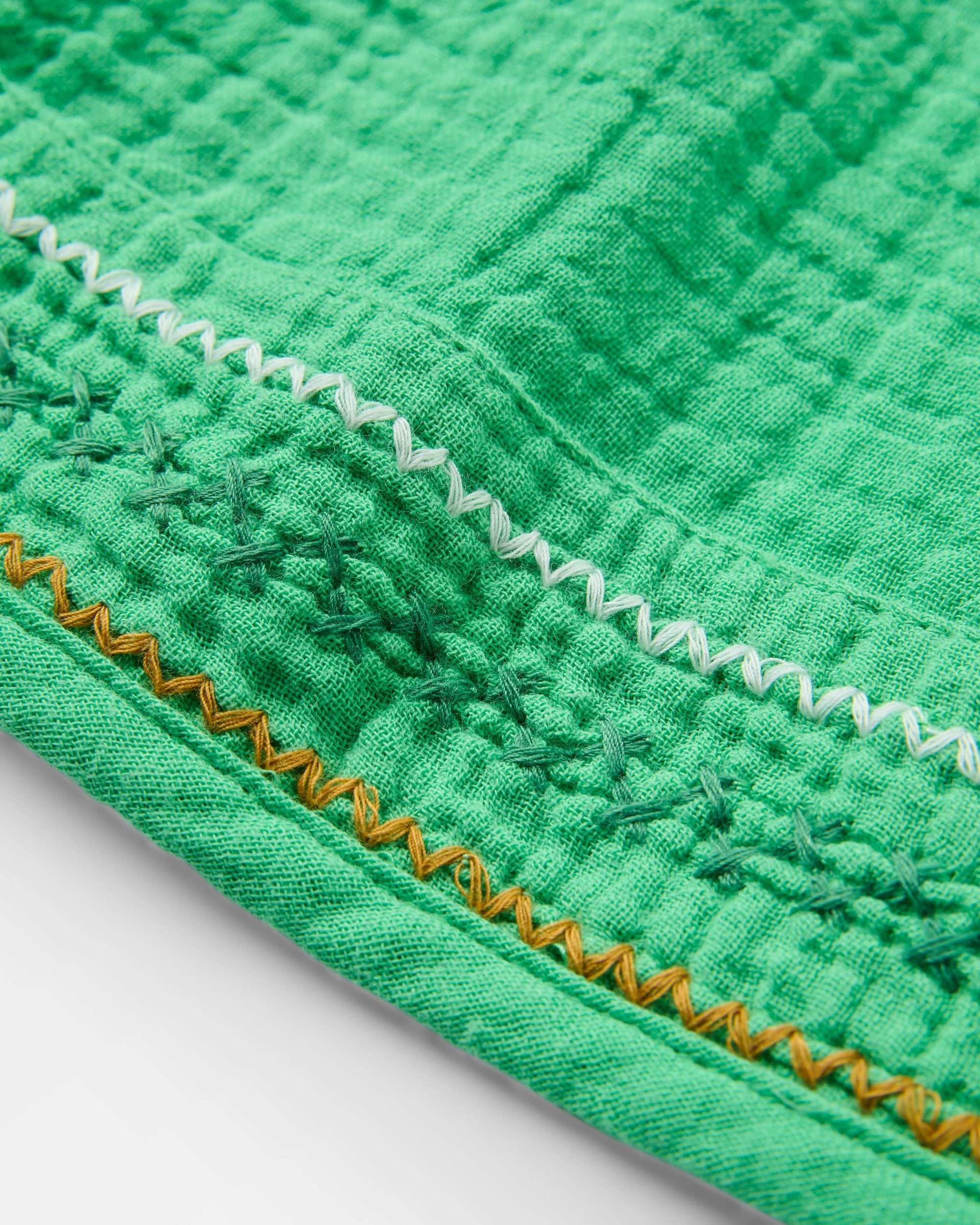 Waveney Cotton Top - True Green - Flatlay