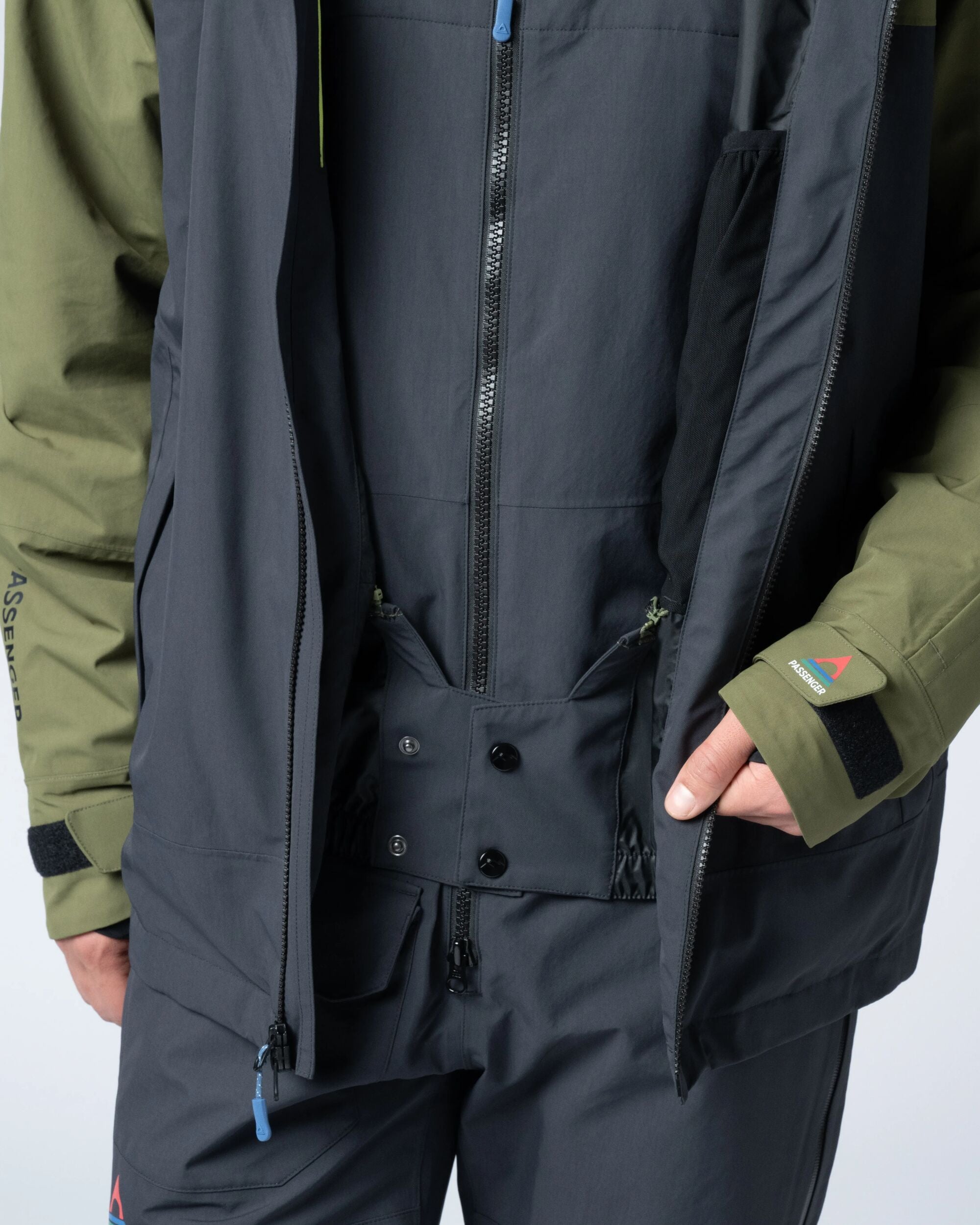 Snowscape Men's Recycled Jacket - Black - Flatlay