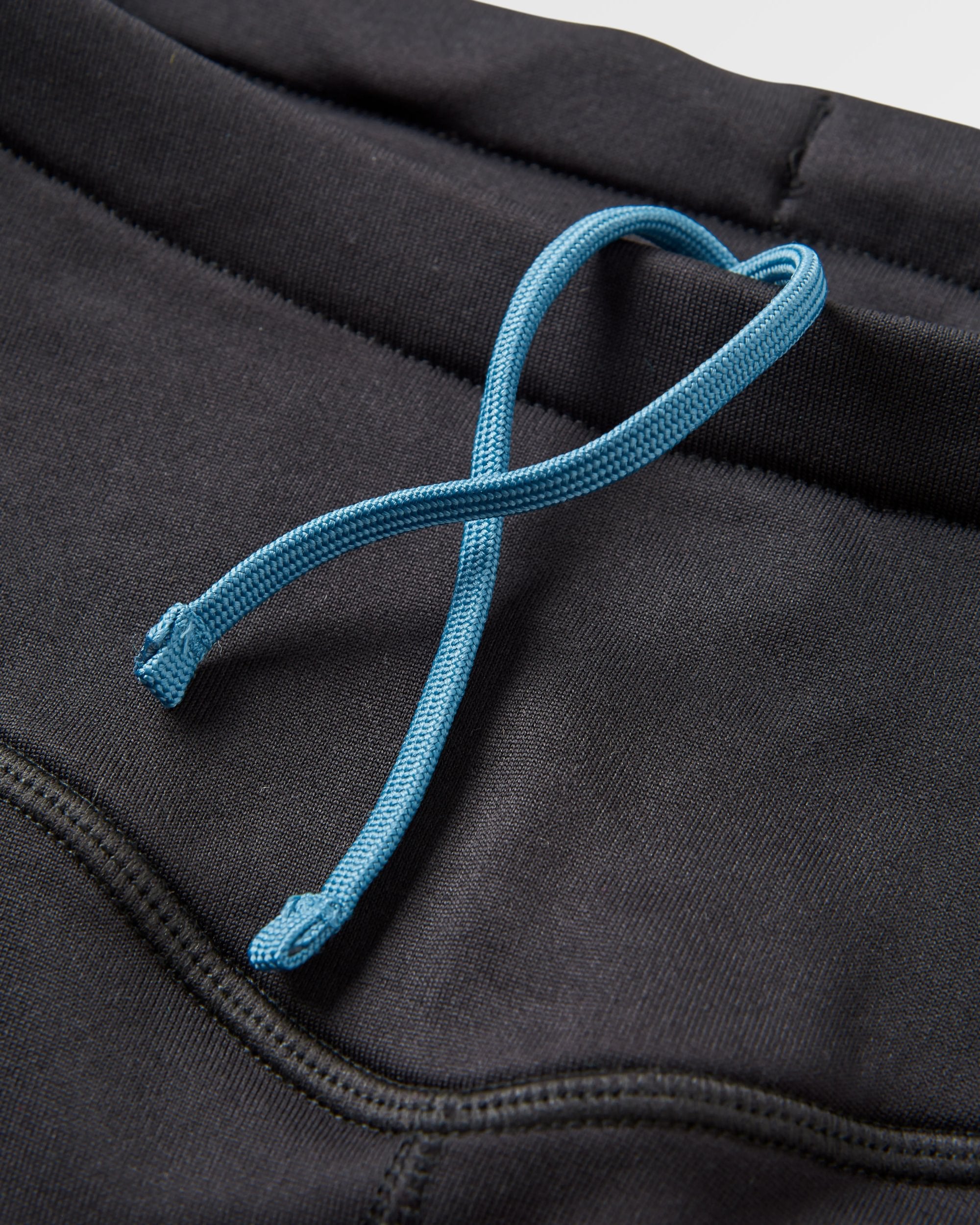 Wintergreen Recycled Polartec® Legging - Black - Flatlay