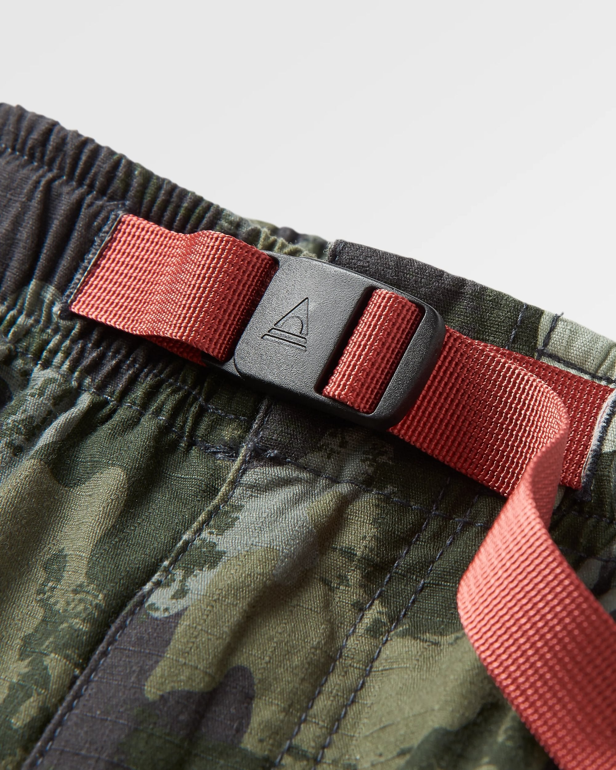 Adventurer Cargo Cotton Short - Sycamore Khaki Camo - Flatlay