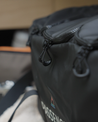 Vandrobe Recycled Duffel - Black - Lifestyle