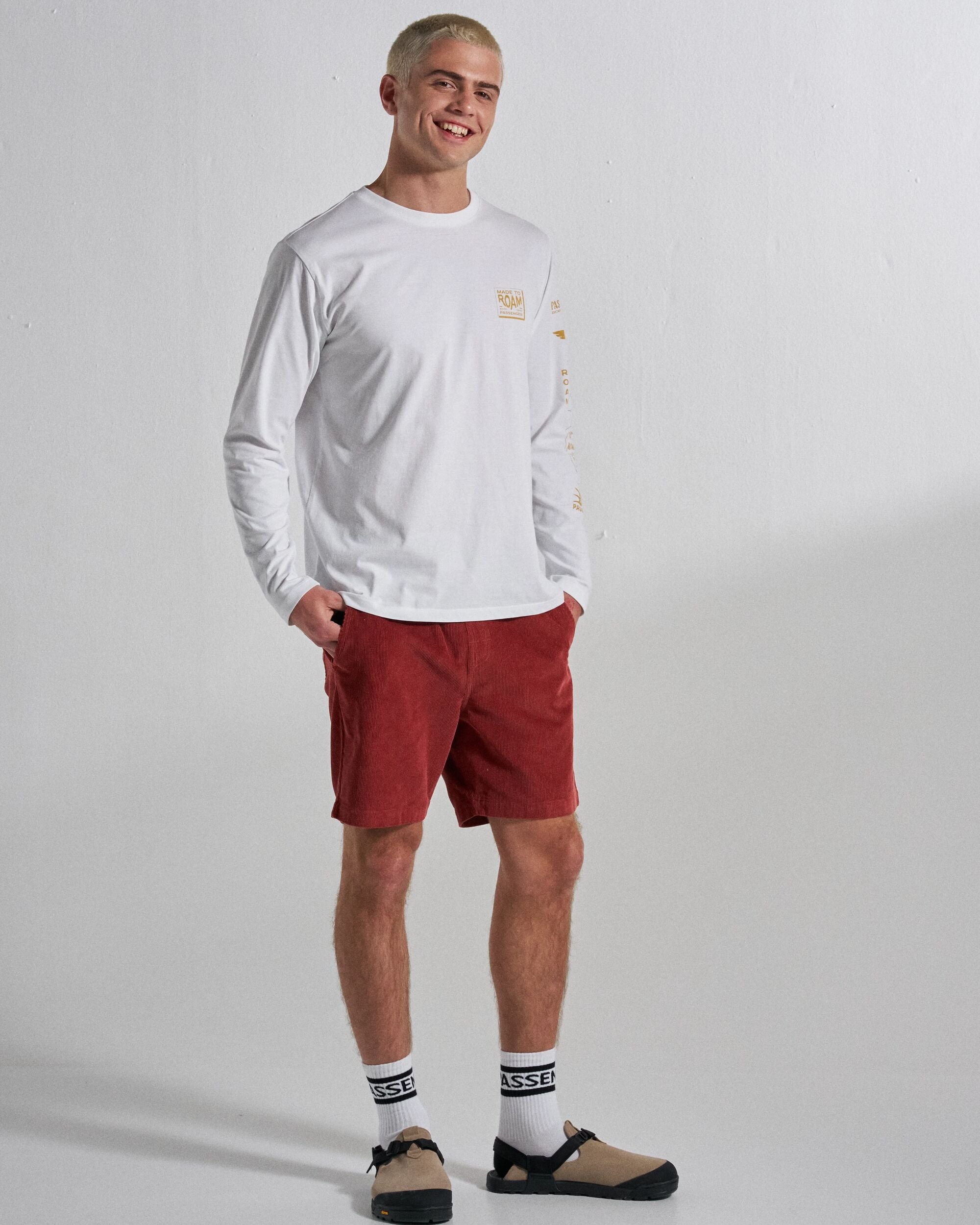 Drifter Cord Short - Redwood - Studio Model