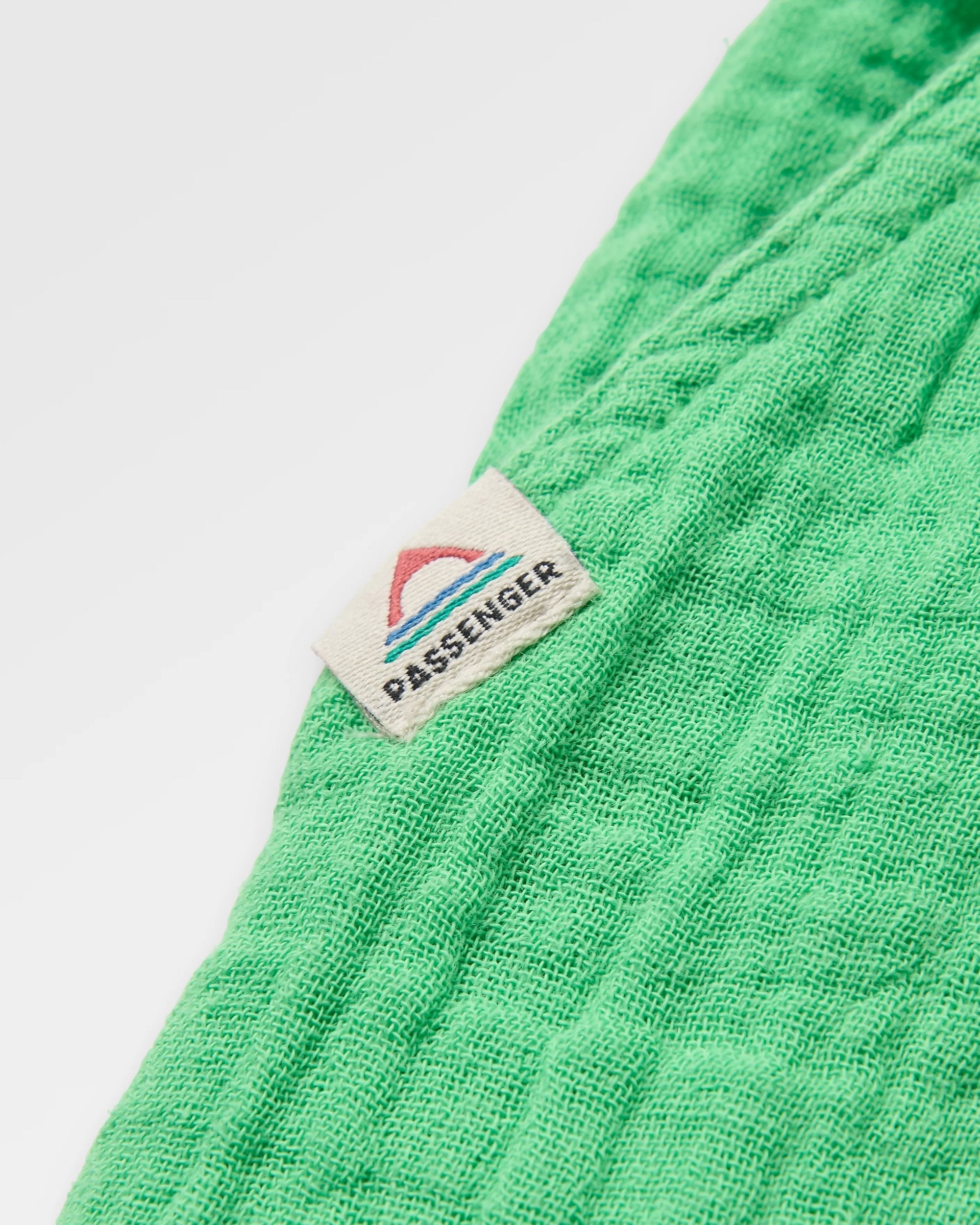 Waveney Cotton Short - True Green - Flatlay