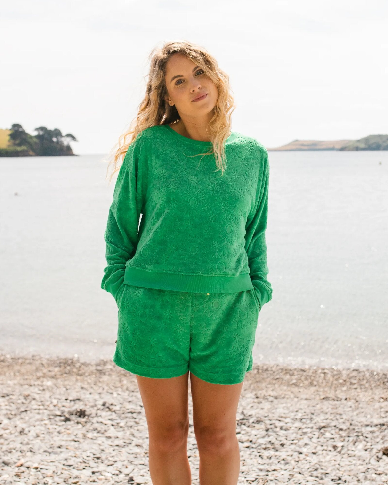 Vibes Textured Short - Green Spruce - Lifestyle