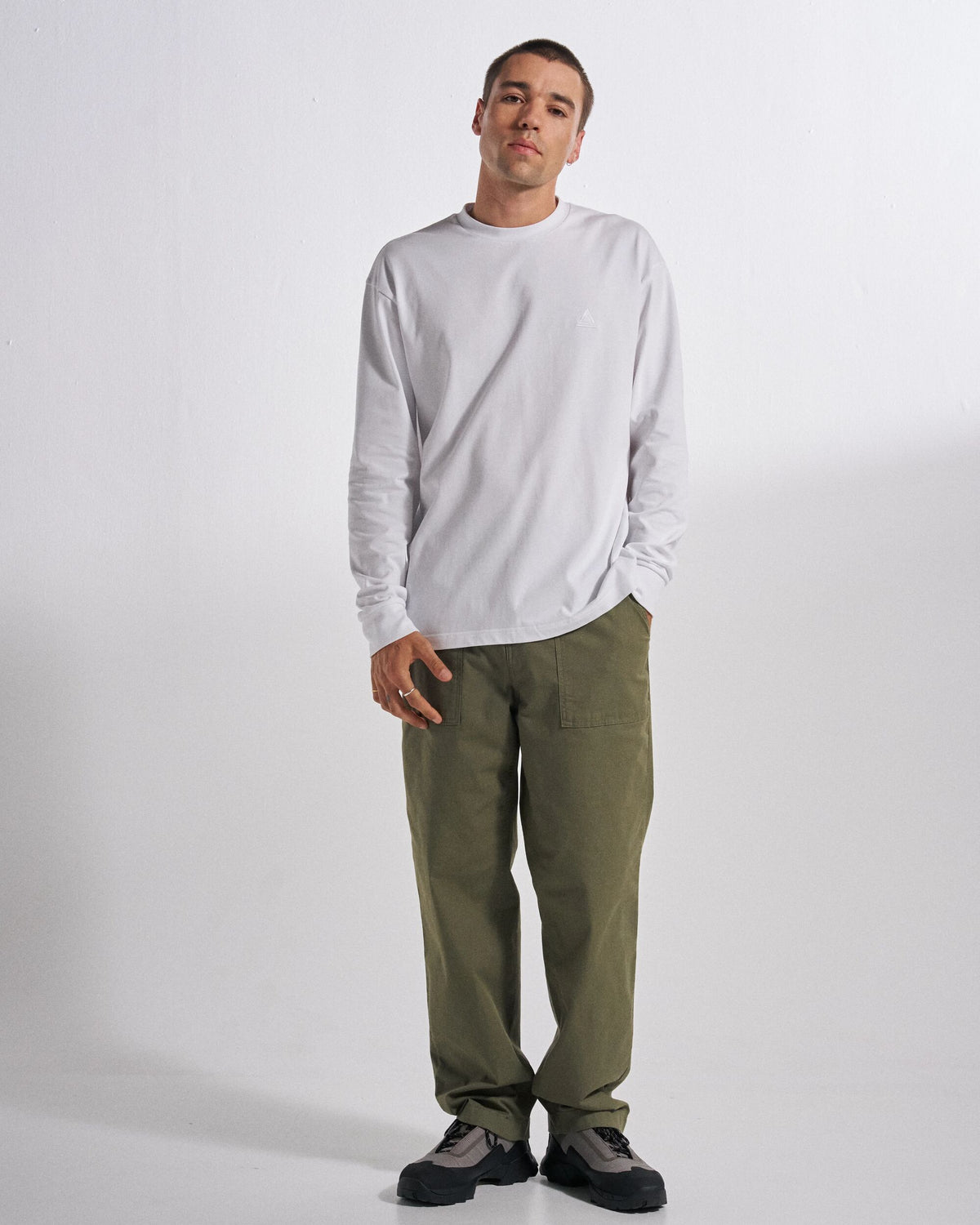 Vita Logo Relaxed Fit LS T-Shirt - White - Studio Model