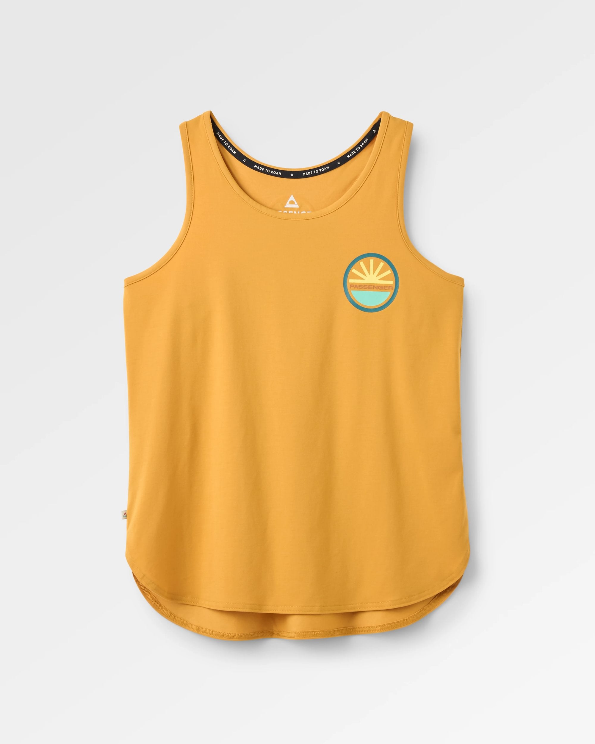 Chase The Light Active Vest - Spruce Yellow - Flatlay