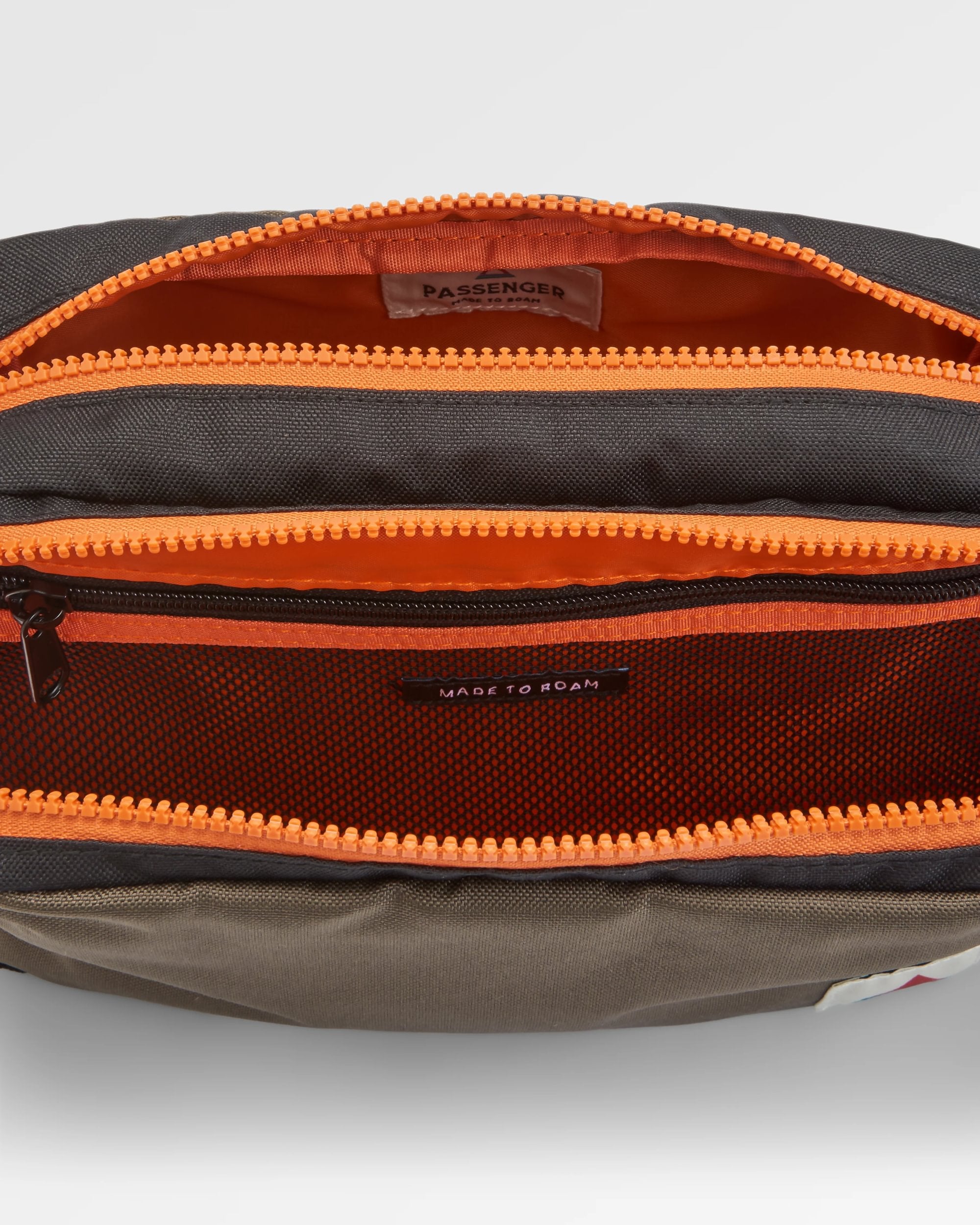 Travel Recycled Wash Kit - True Black/ Khaki - Flatlay