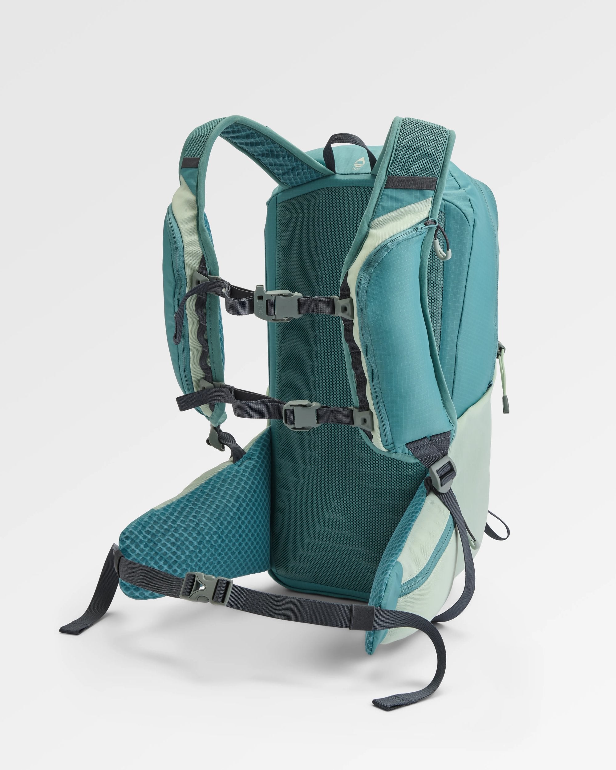 Trail Recycled 15L Hydration Pack - Arctic - Flatlay