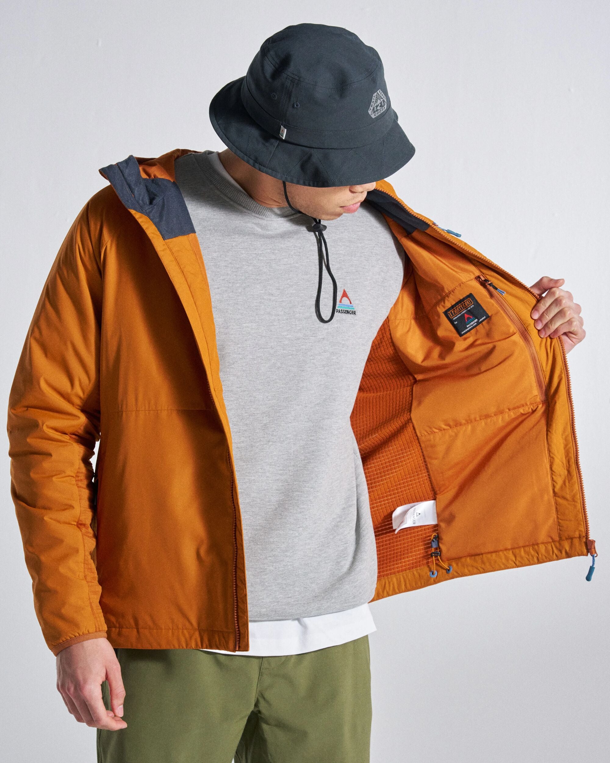 Men's Trailscape Lightweight Insulated Jacket - Retro Orange - Studio Model