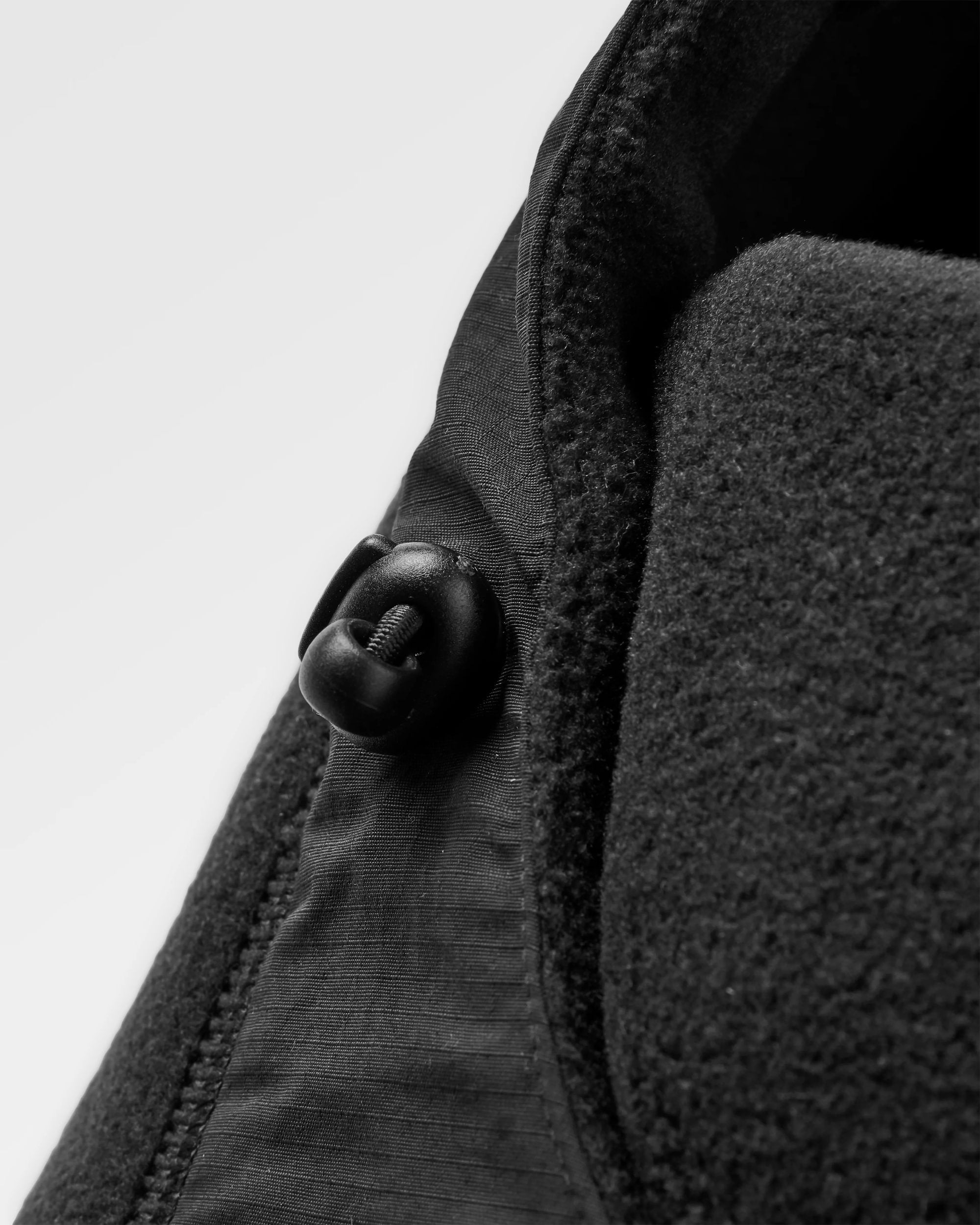 Snow Lodge Polartec® Hood - Black - Flatlay