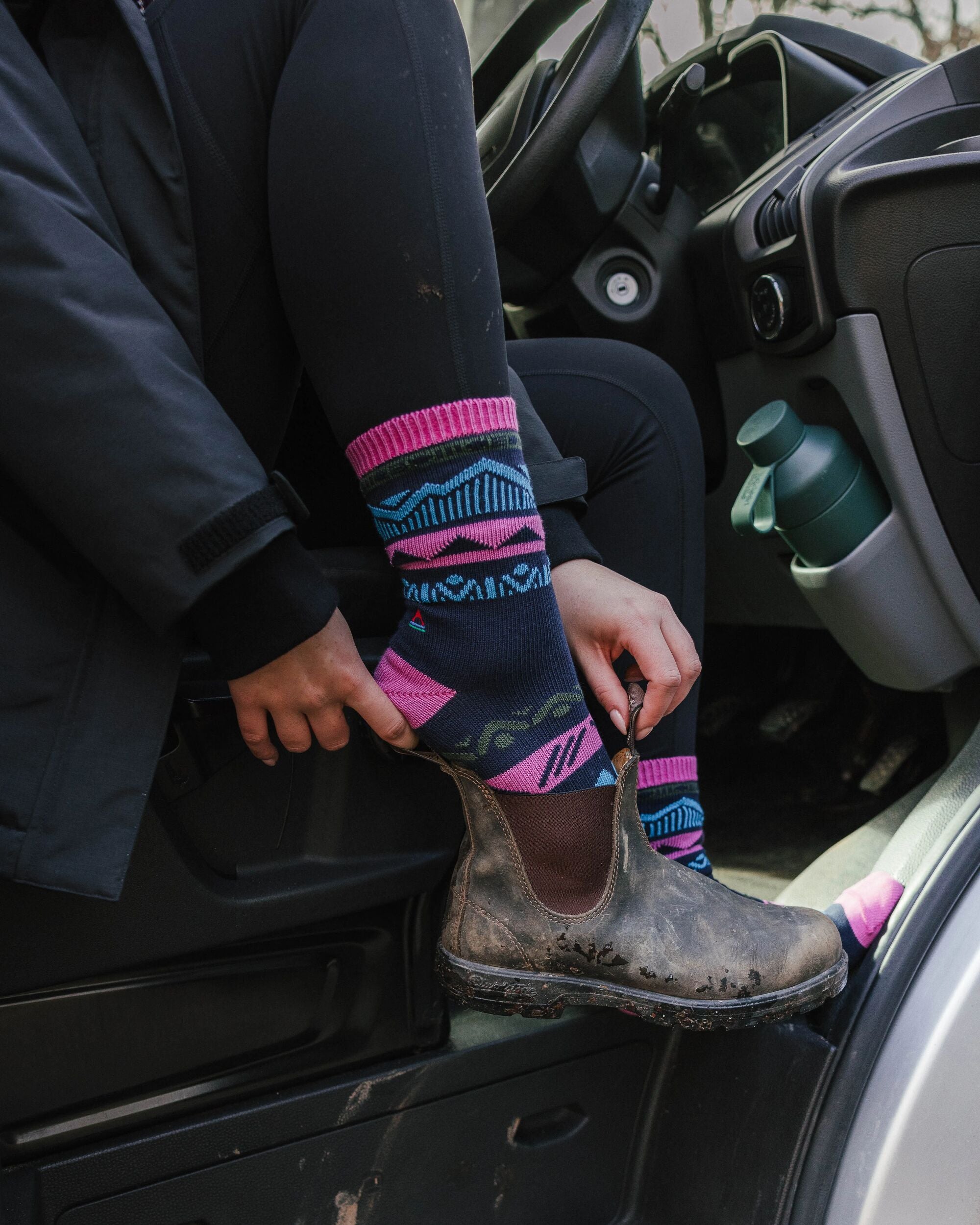 Nettle Organic Patterned Socks - Rich Navy - Lifestyle