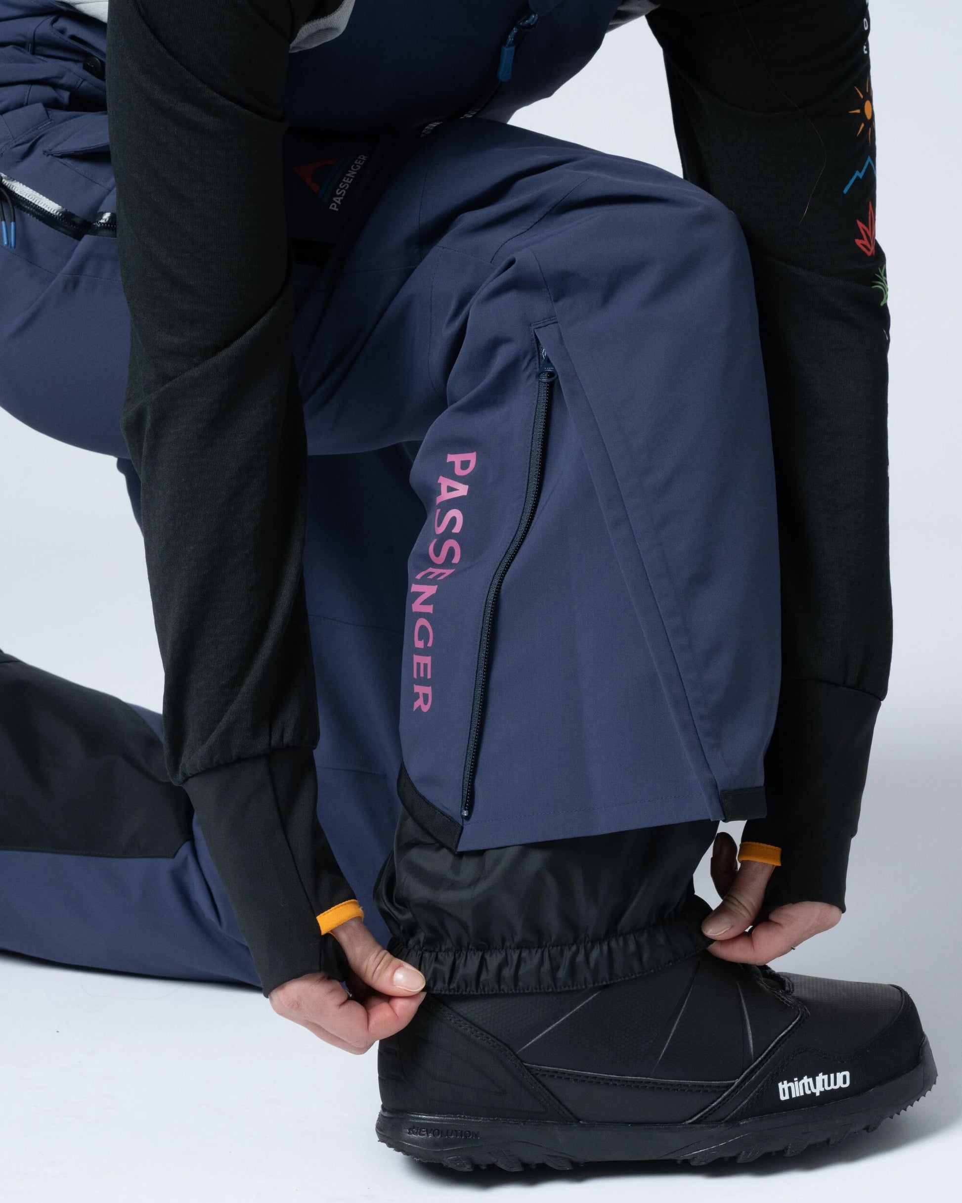 Snowscape Women's Recycled Bibpant Rich Navy – Passenger