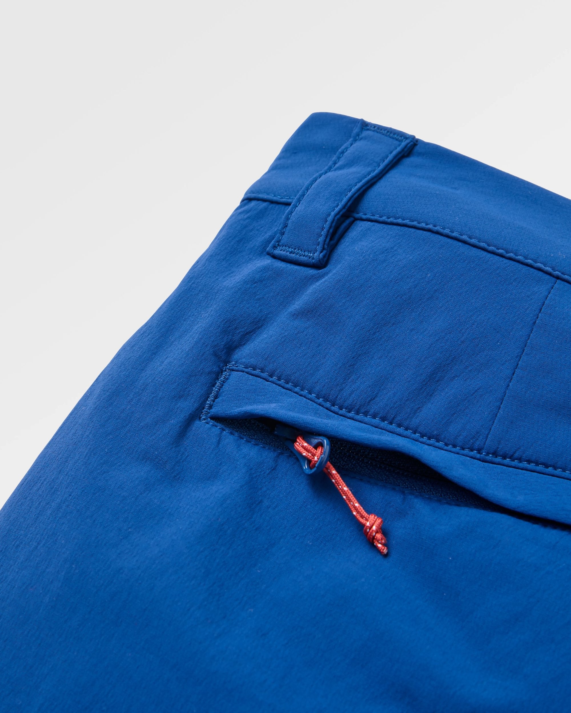 365 Hybrid Short - Blue Navy - Flatlay