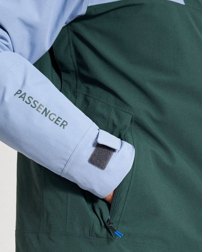 Snowscape Men's Recycled Jacket - Faded Denim/Dark Fern - Studio Model