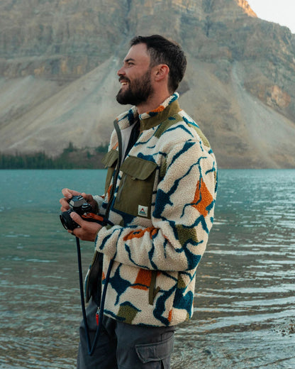 Valiant Deep Pile Fleece - Abstract Trails Pebble Grey - Lifestyle