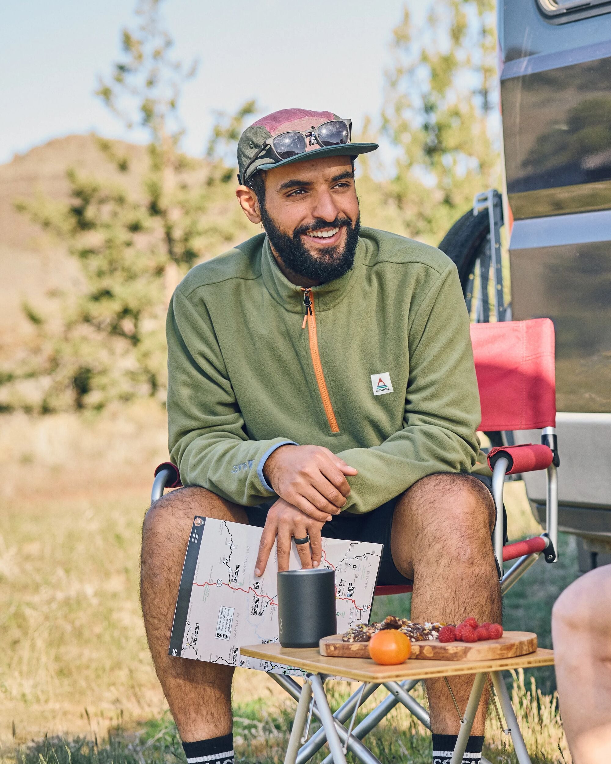 Switchback Recycled Micro Polartec® Fleece - Khaki - Lifestyle