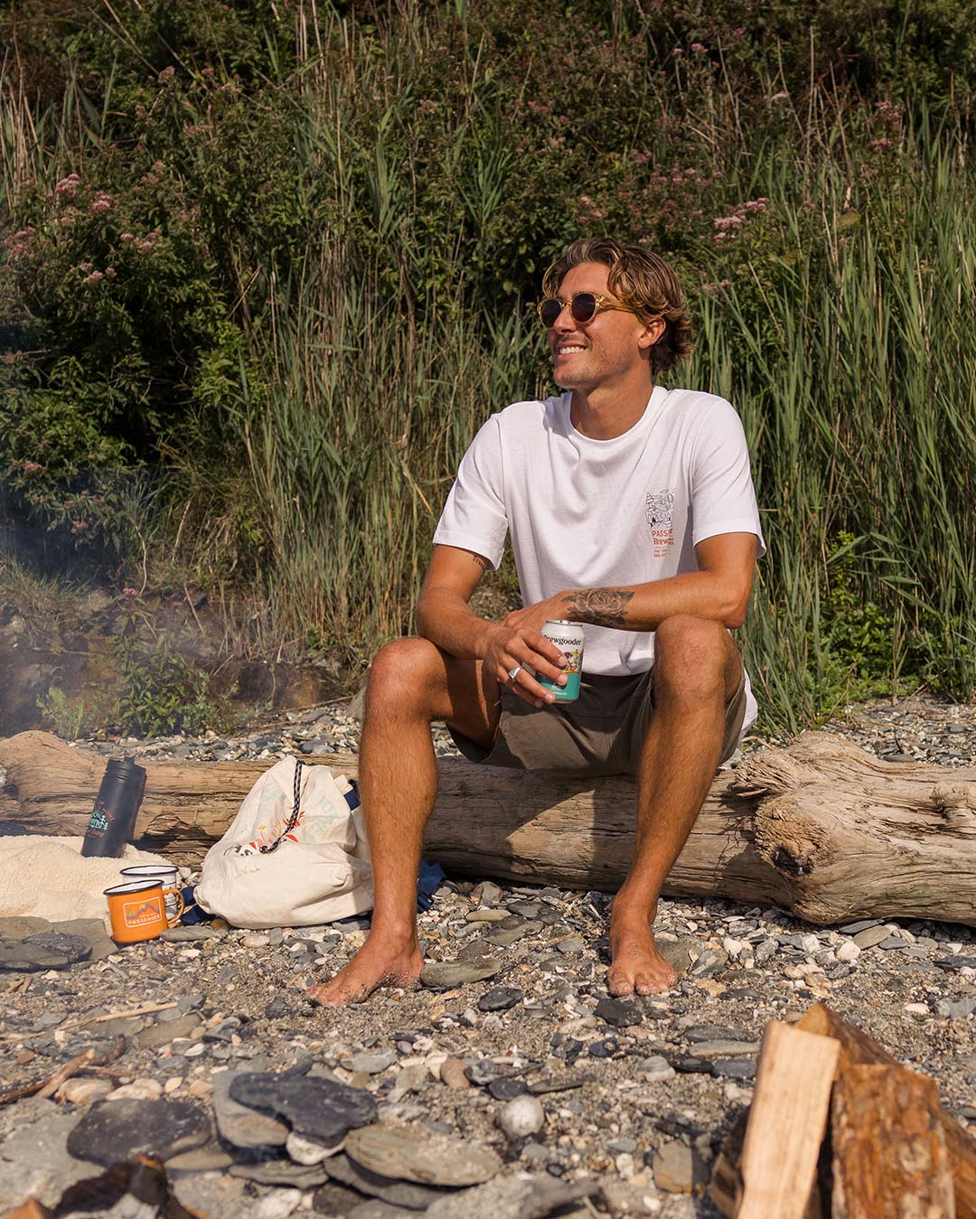 Brews & Views T-Shirt Passenger X Brewgooder - White - Lifestyle